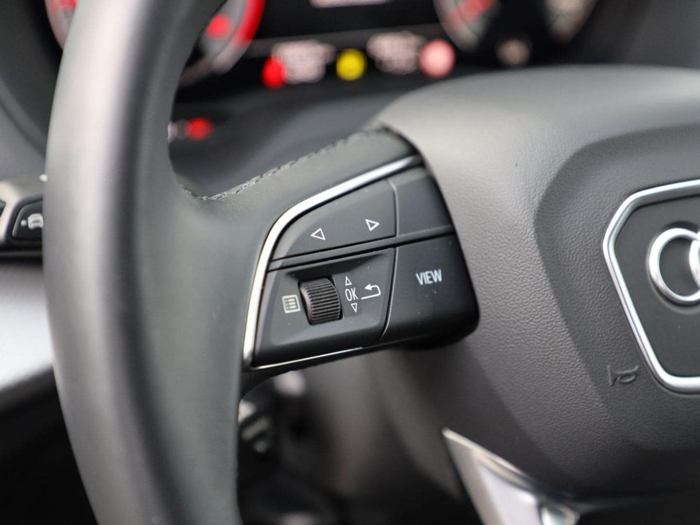 Bild über Audi Q2 advanced 35 TFSI S tronic - für weitere Informationen kontaktieren Sie den Audi Partner