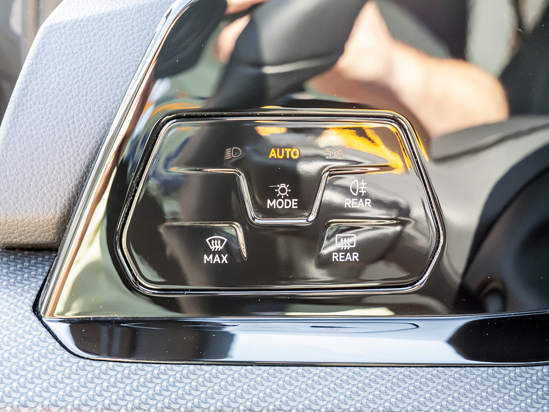 Volkswagen Golf R-Line