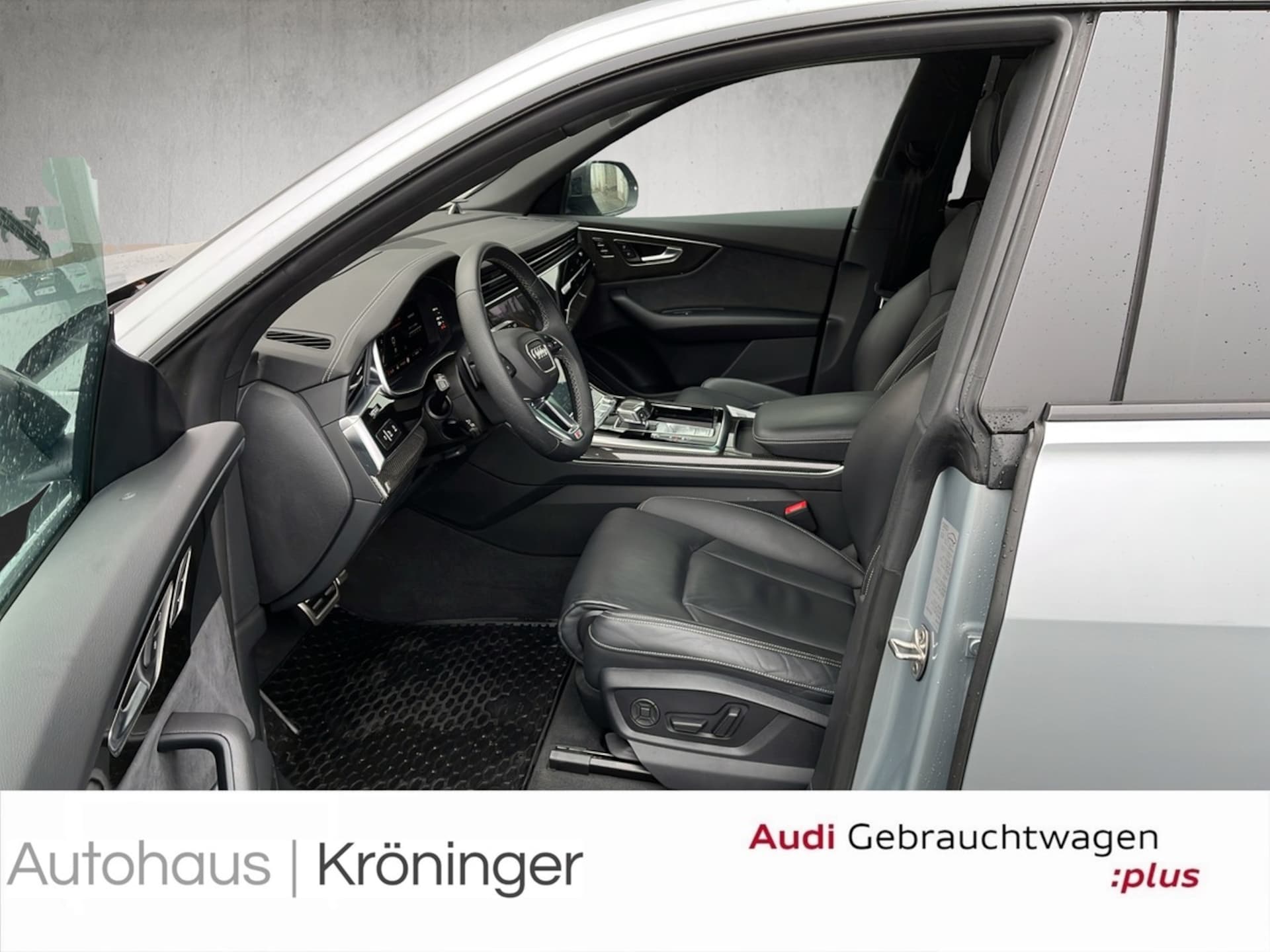 Audi SQ8 SUV