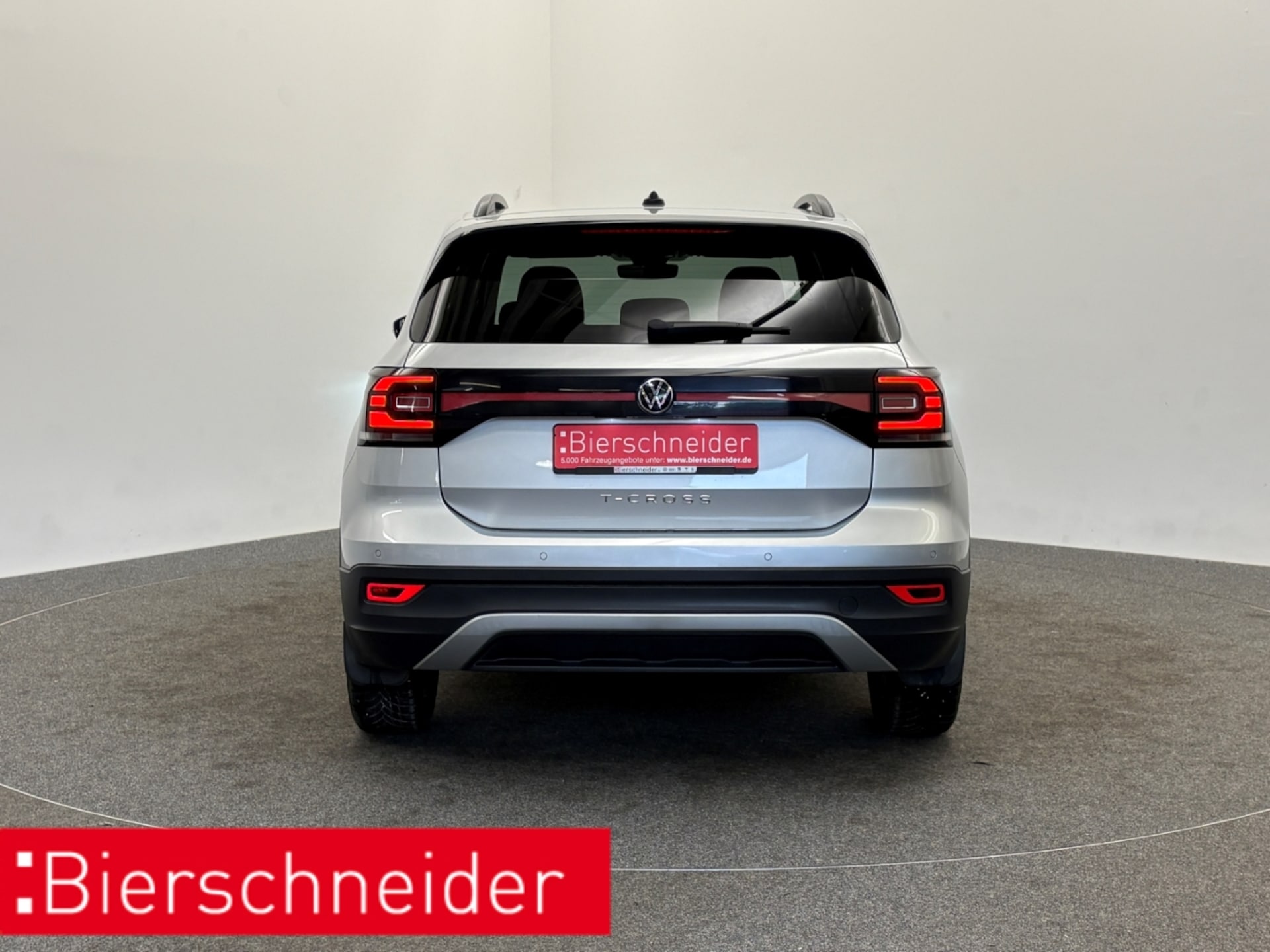 Volkswagen T-Cross United