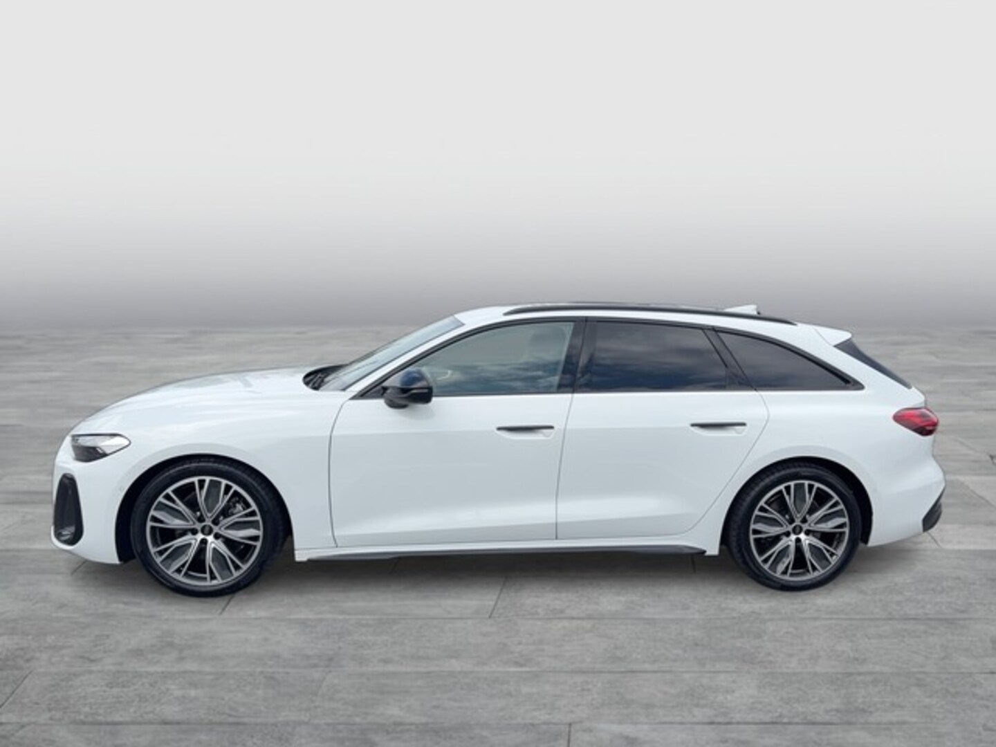 Bild über Audi A5 Avant TDI quattro 150 kW S tronic - für weitere Informationen kontaktieren Sie den Audi Partner