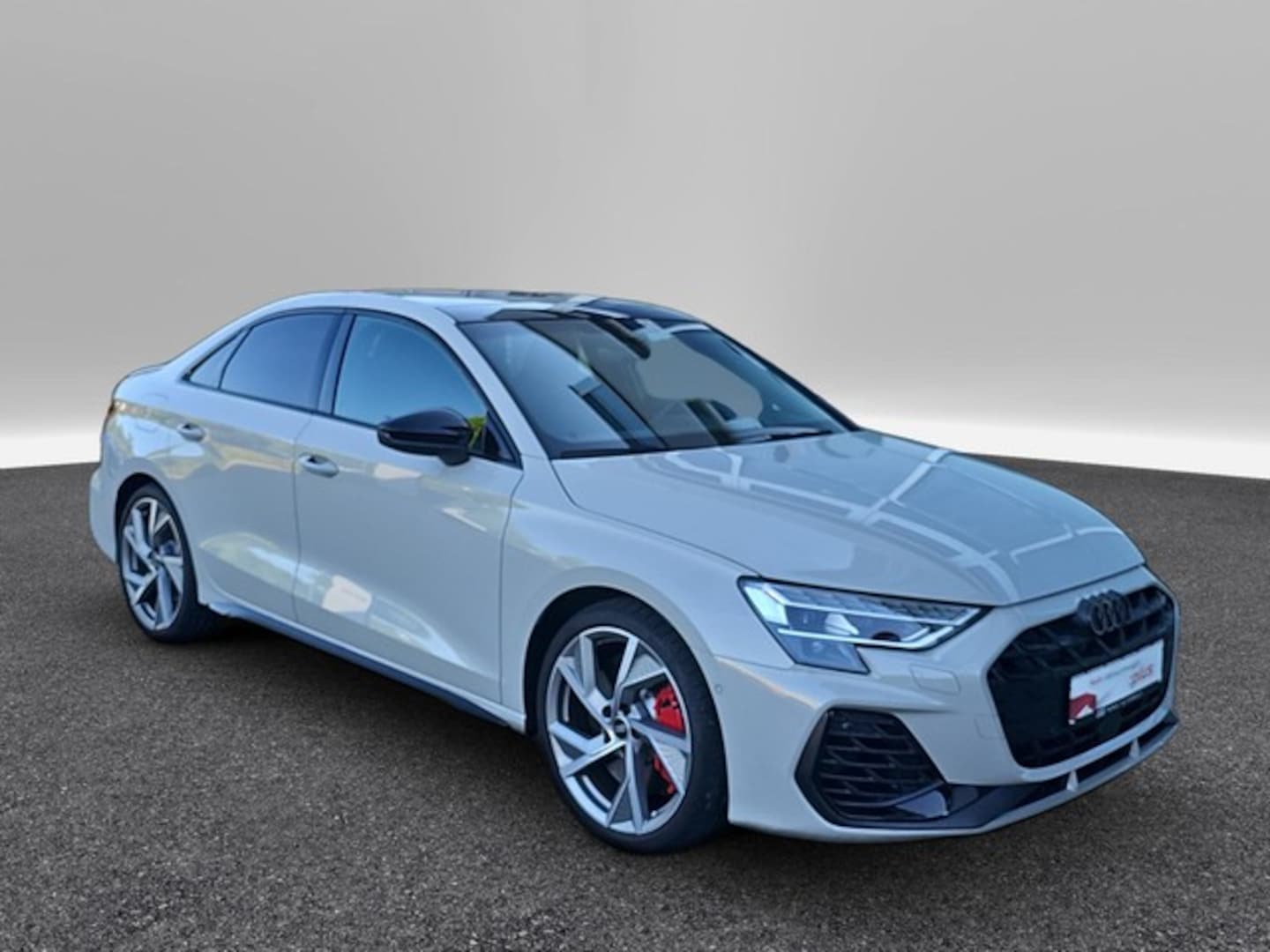 Bild über Audi S3 Limousine TFSI quattro S tronic - für weitere Informationen kontaktieren Sie den Audi Partner