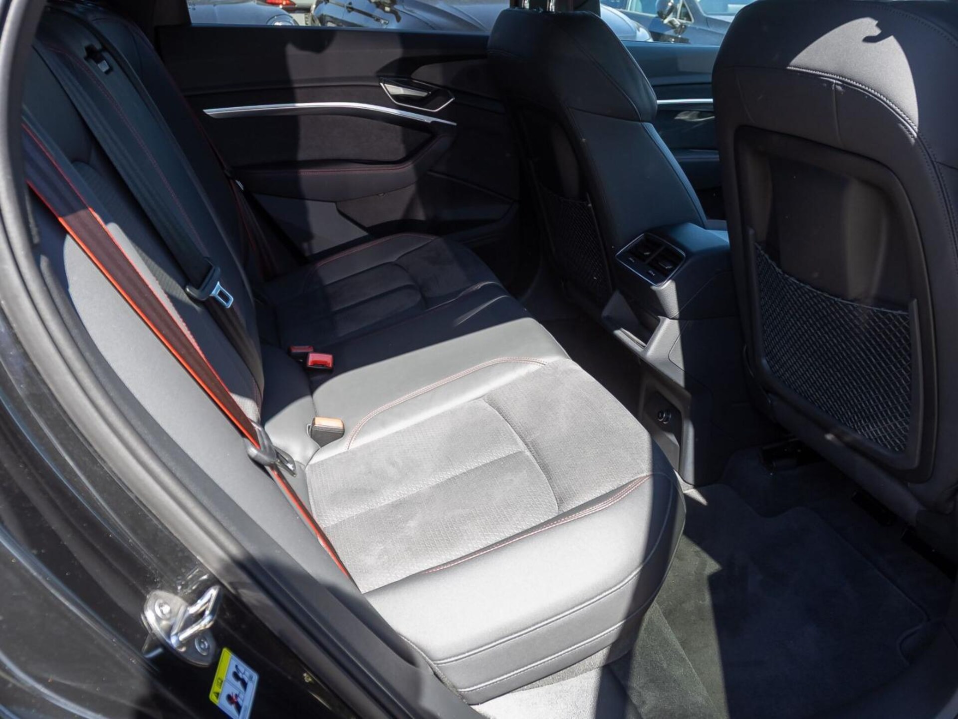 Audi Q8 e-tron S line