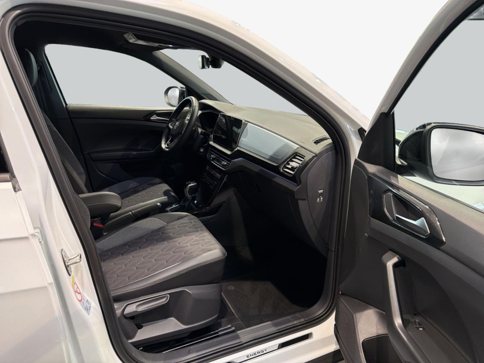 Volkswagen T-Cross – Bild 12