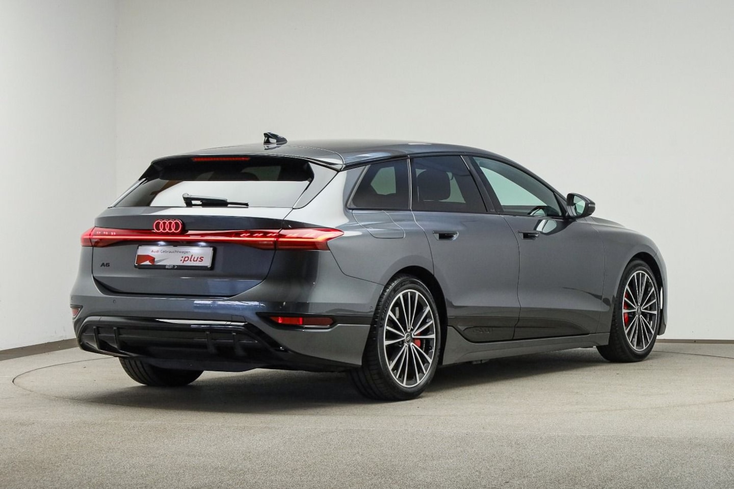 Bild über Audi A6 Avant e-tron e-tron performance - für weitere Informationen kontaktieren Sie den Audi Partner
