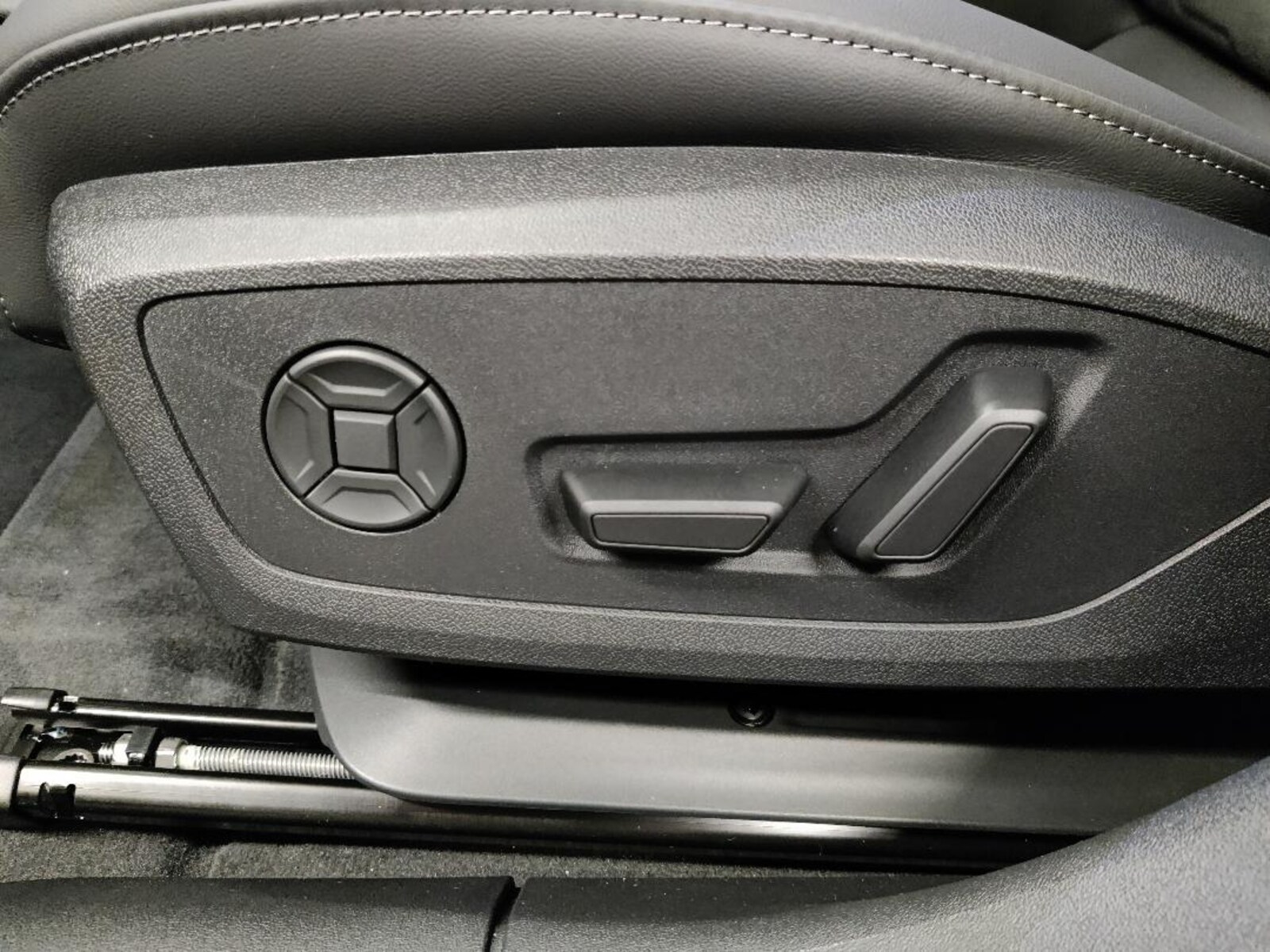 Audi A6 Avant e-tron – Bild 17