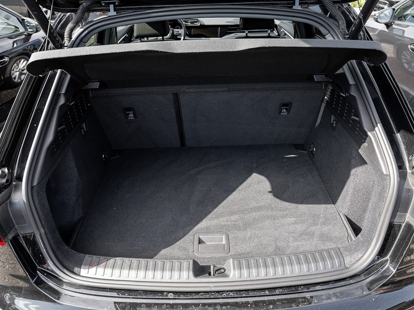 Bild über Audi A3 Sportback 30 TFSI S tronic - für weitere Informationen kontaktieren Sie den Audi Partner