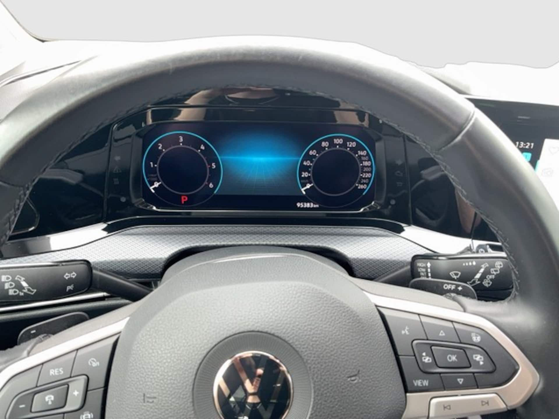 Volkswagen Golf United