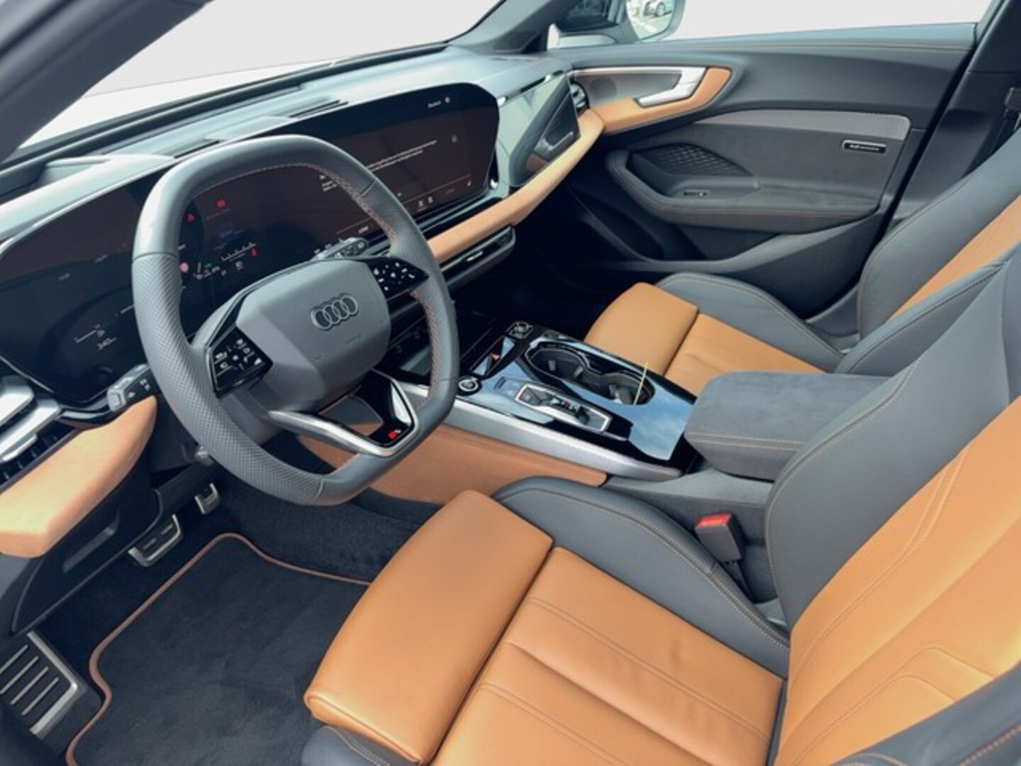 Bild über Audi A5 Avant TDI quattro 150 kW S tronic - für weitere Informationen kontaktieren Sie den Audi Partner