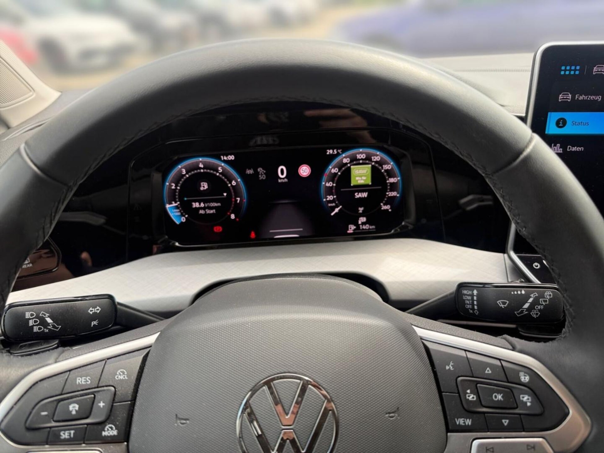 Volkswagen Golf Life