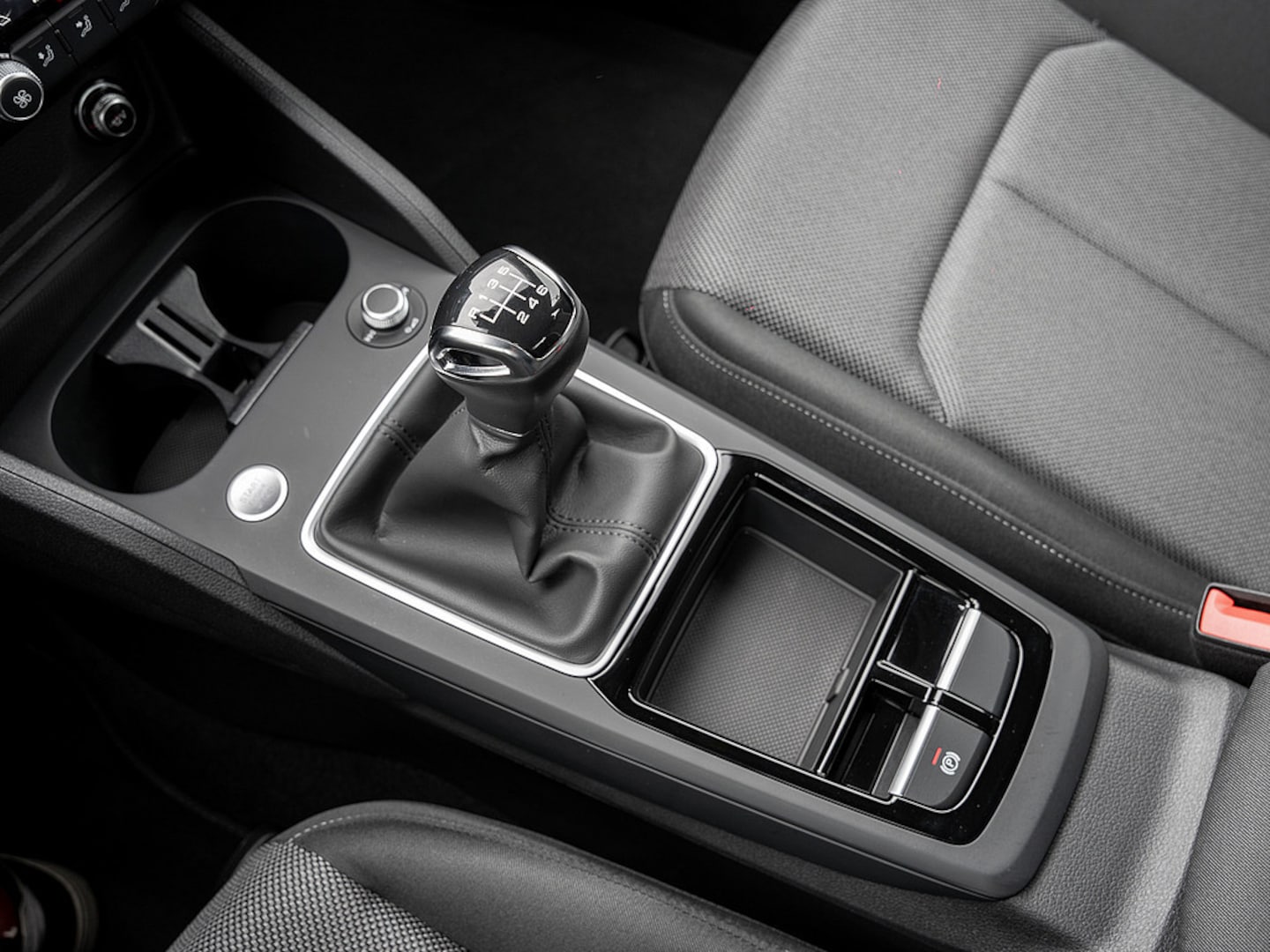 Bild über Audi Q2 30 TFSI Schaltgetriebe - für weitere Informationen kontaktieren Sie den Audi Partner