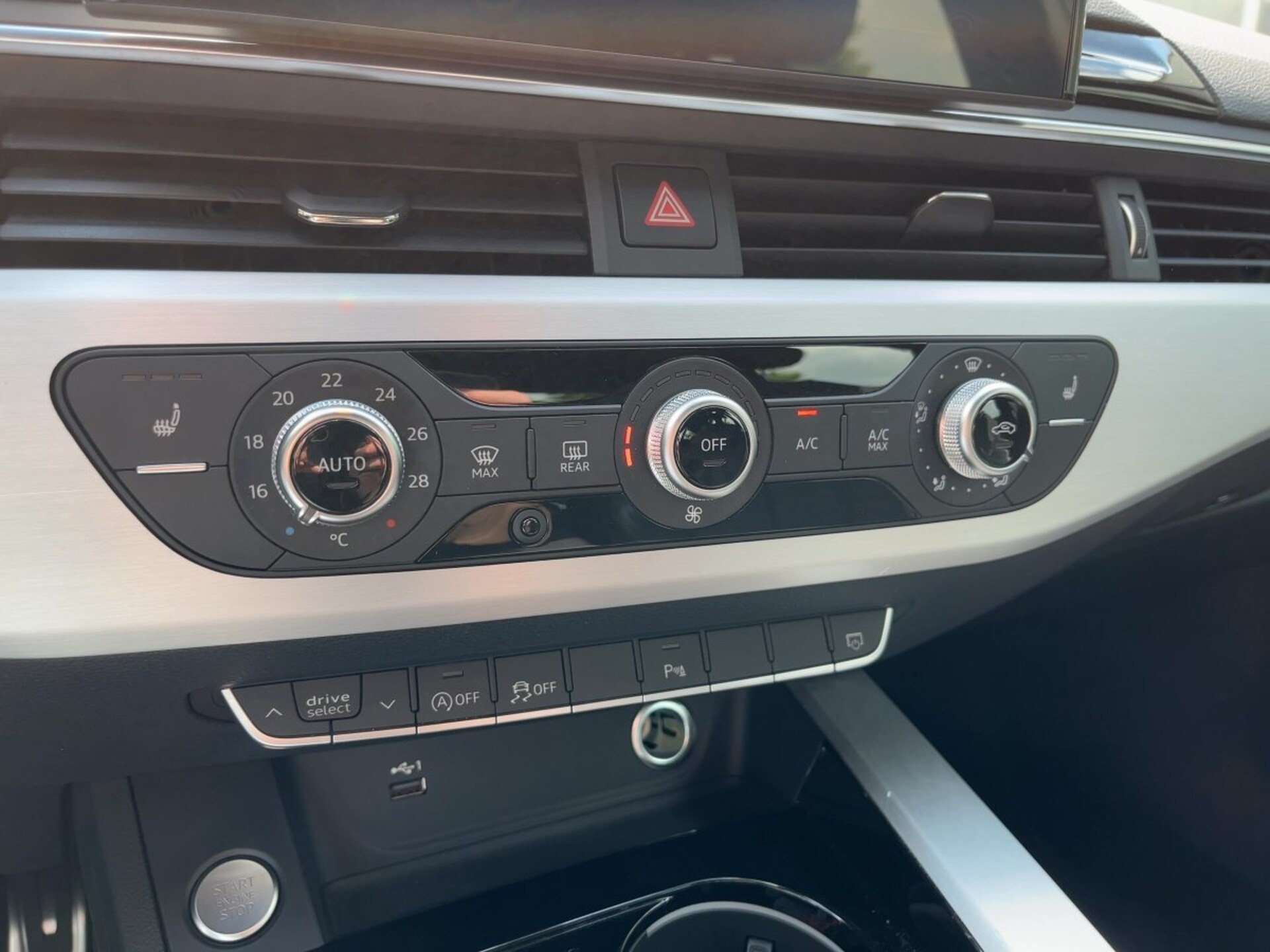 Audi A4 Avant S line