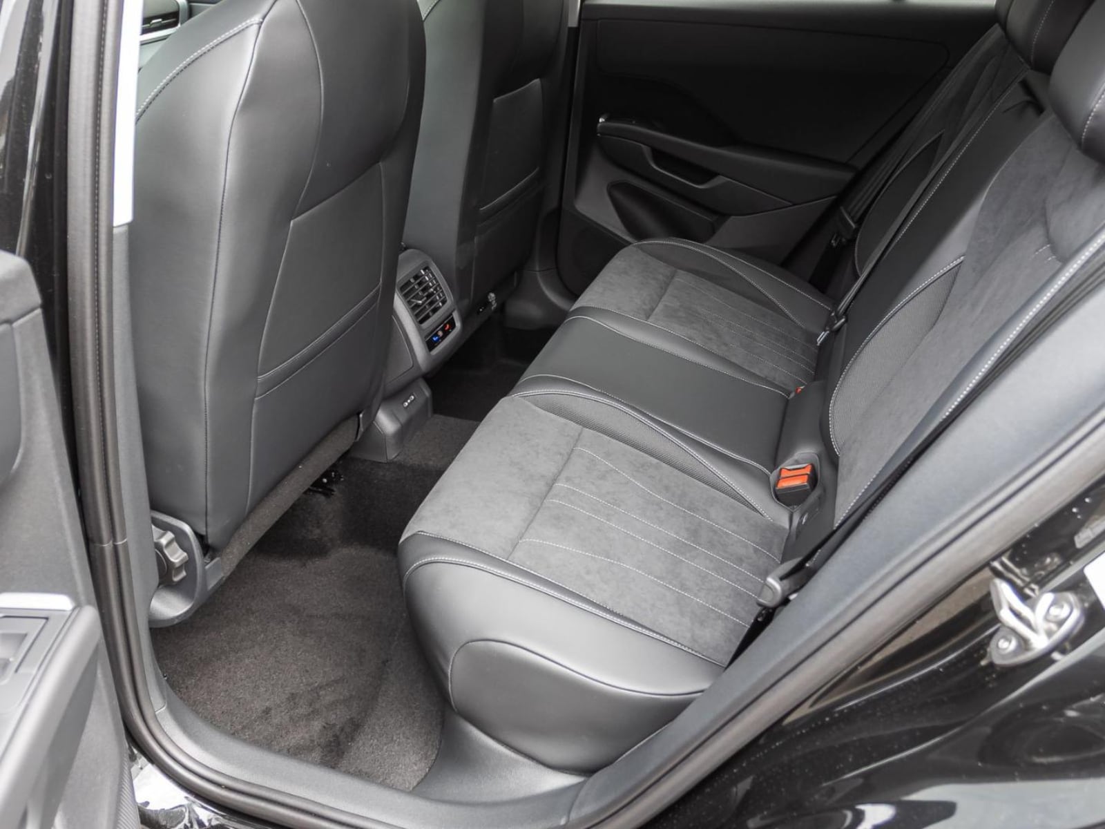 Volkswagen T-Roc – Bild 20