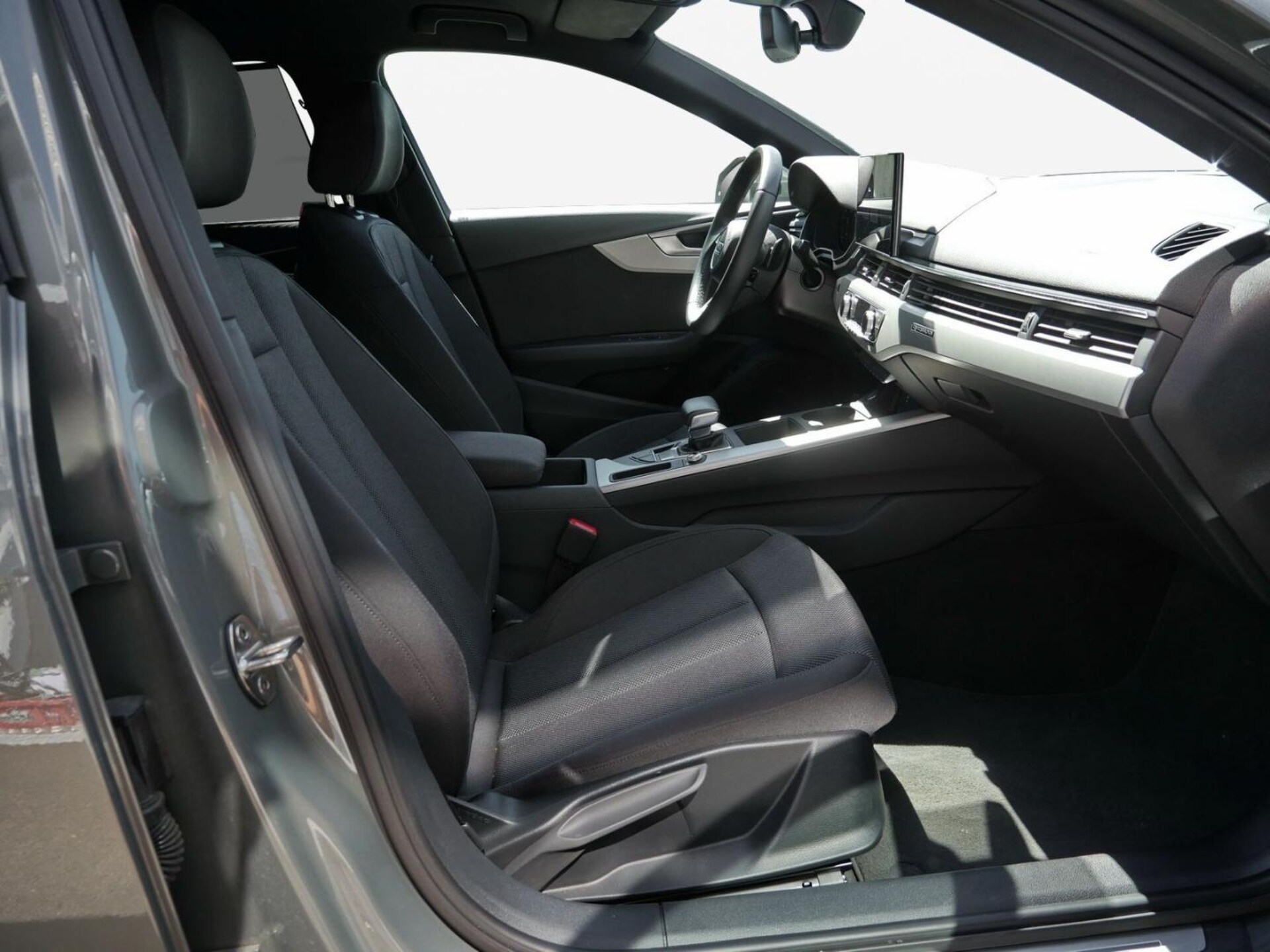 Audi A4 Avant S line