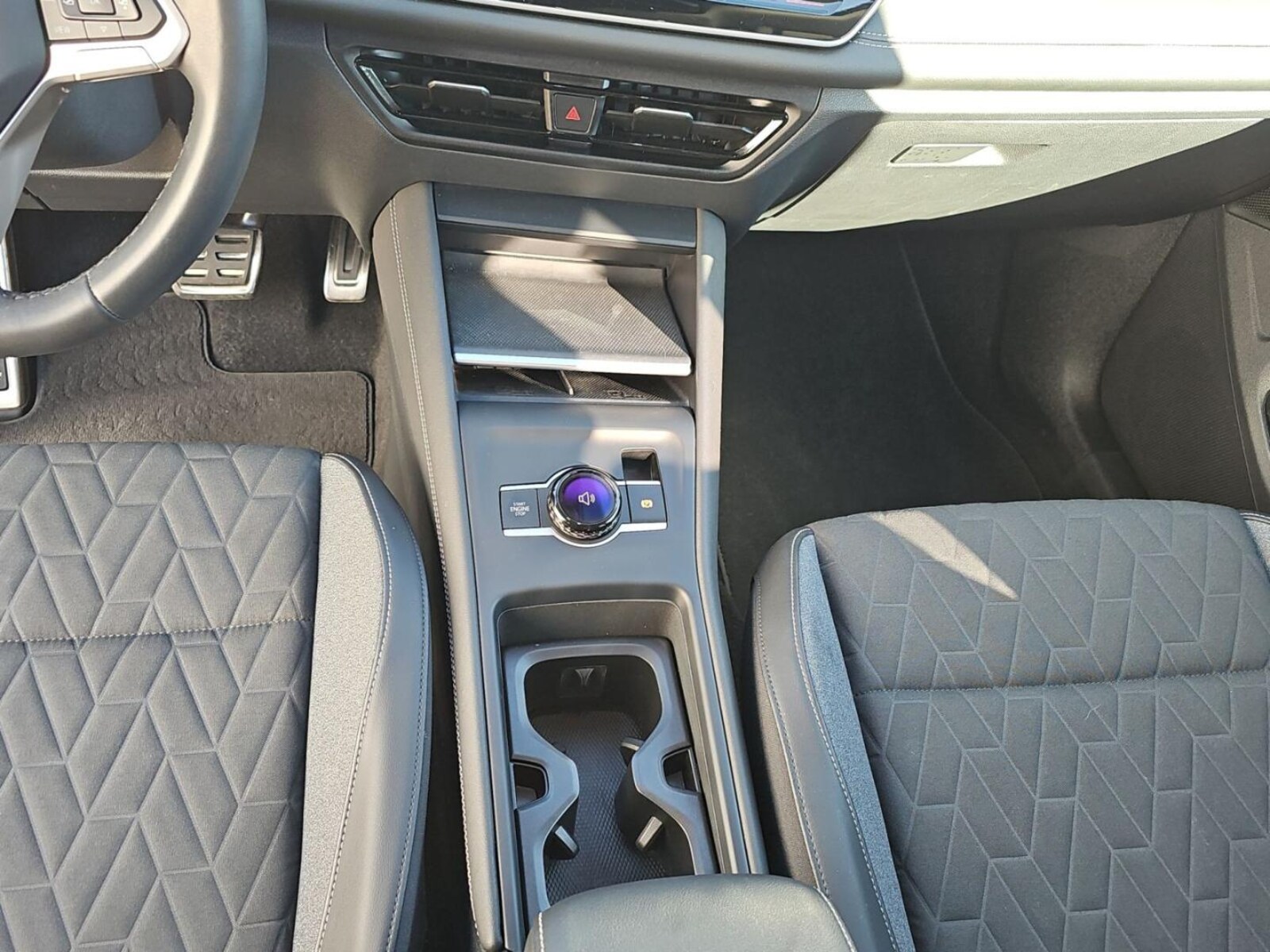 Volkswagen Tiguan – Bild 15