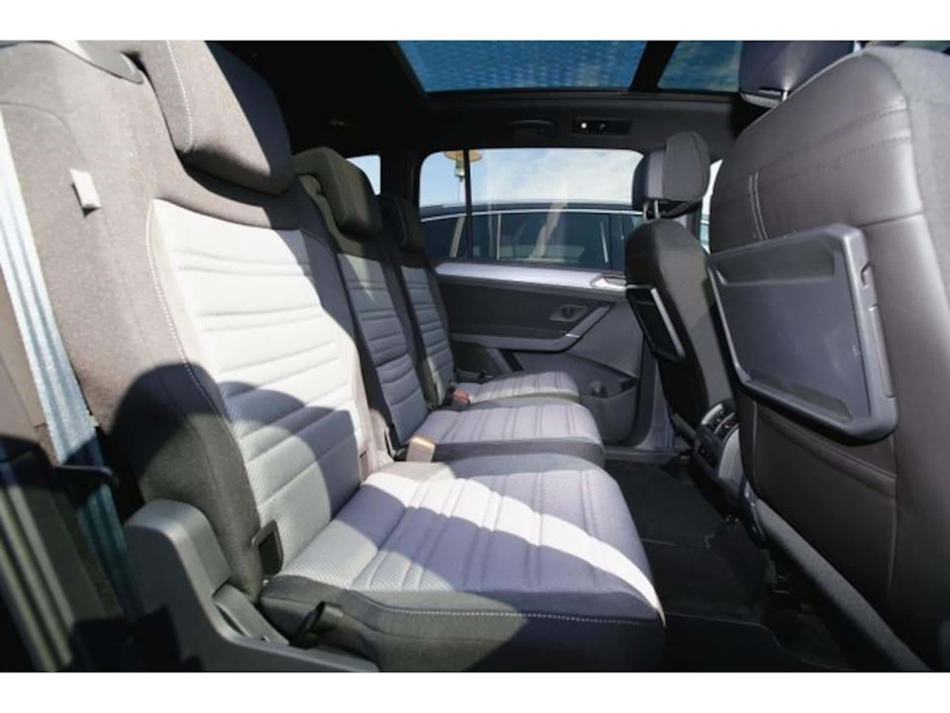 Volkswagen Touran R-Line