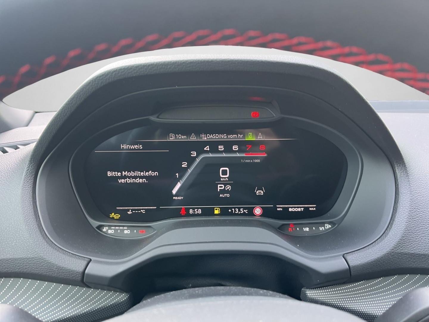 Bild über Audi SQ2 TFSI quattro S tronic - für weitere Informationen kontaktieren Sie den Audi Partner