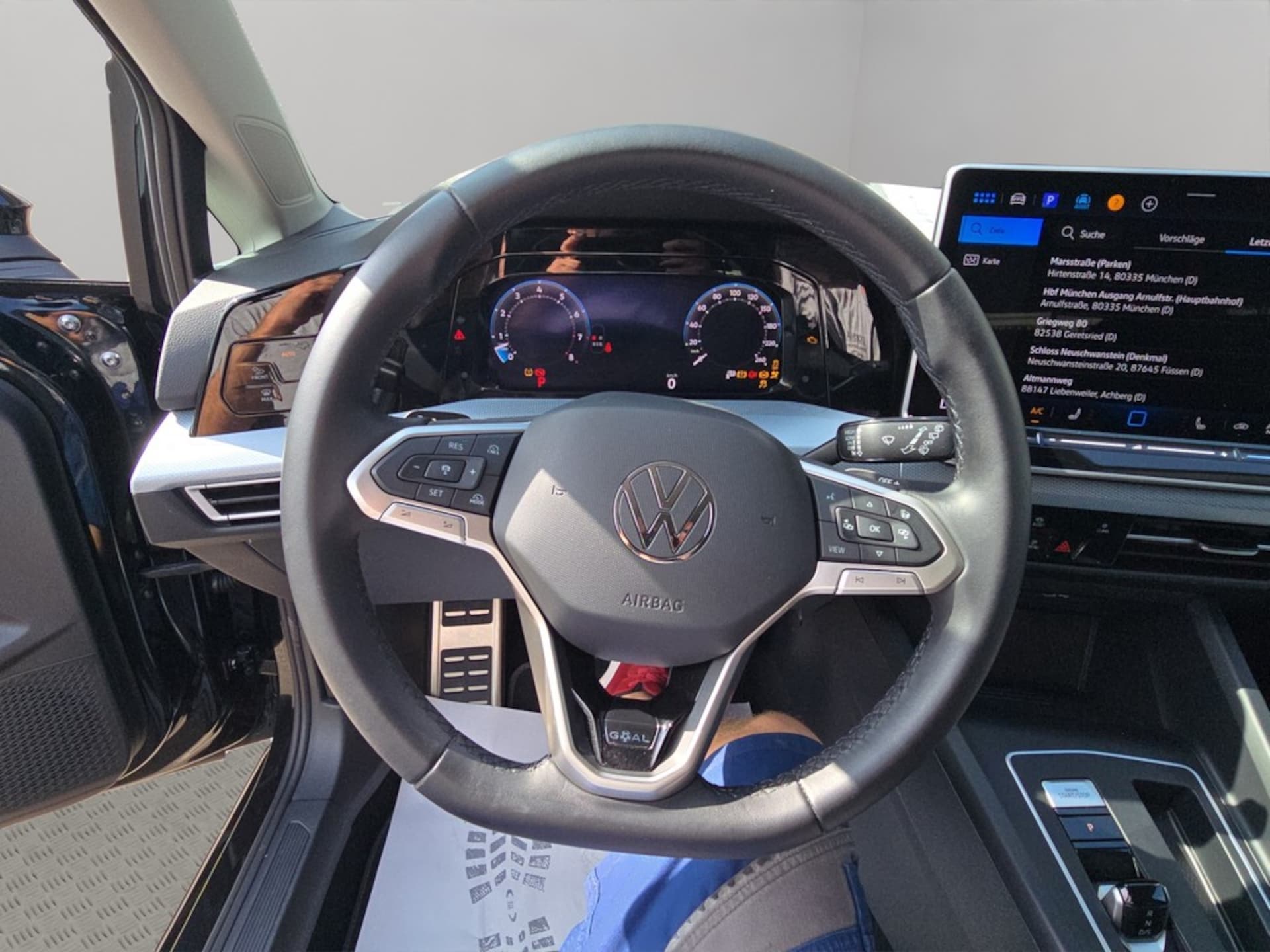 Volkswagen Golf Life