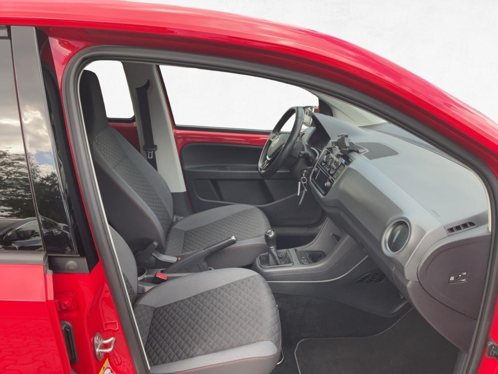 Volkswagen up! join up!
