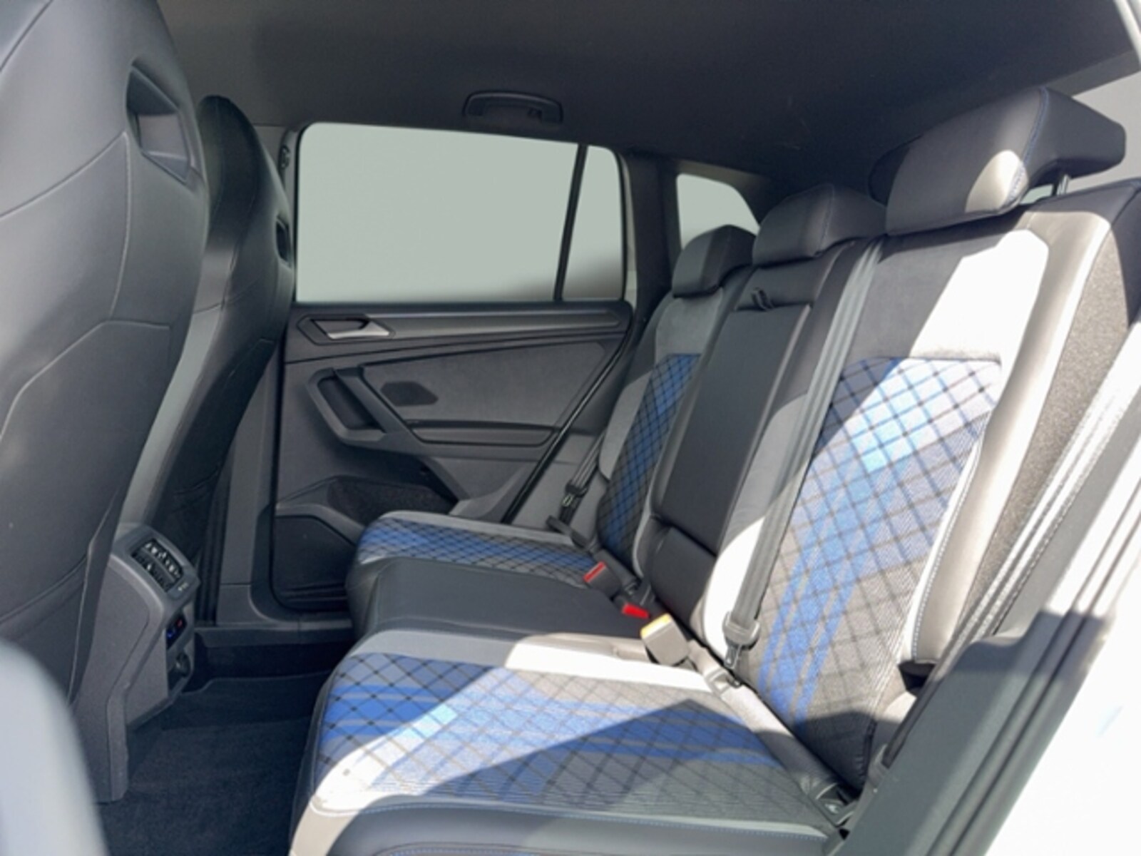 Volkswagen Tiguan – Bild 10