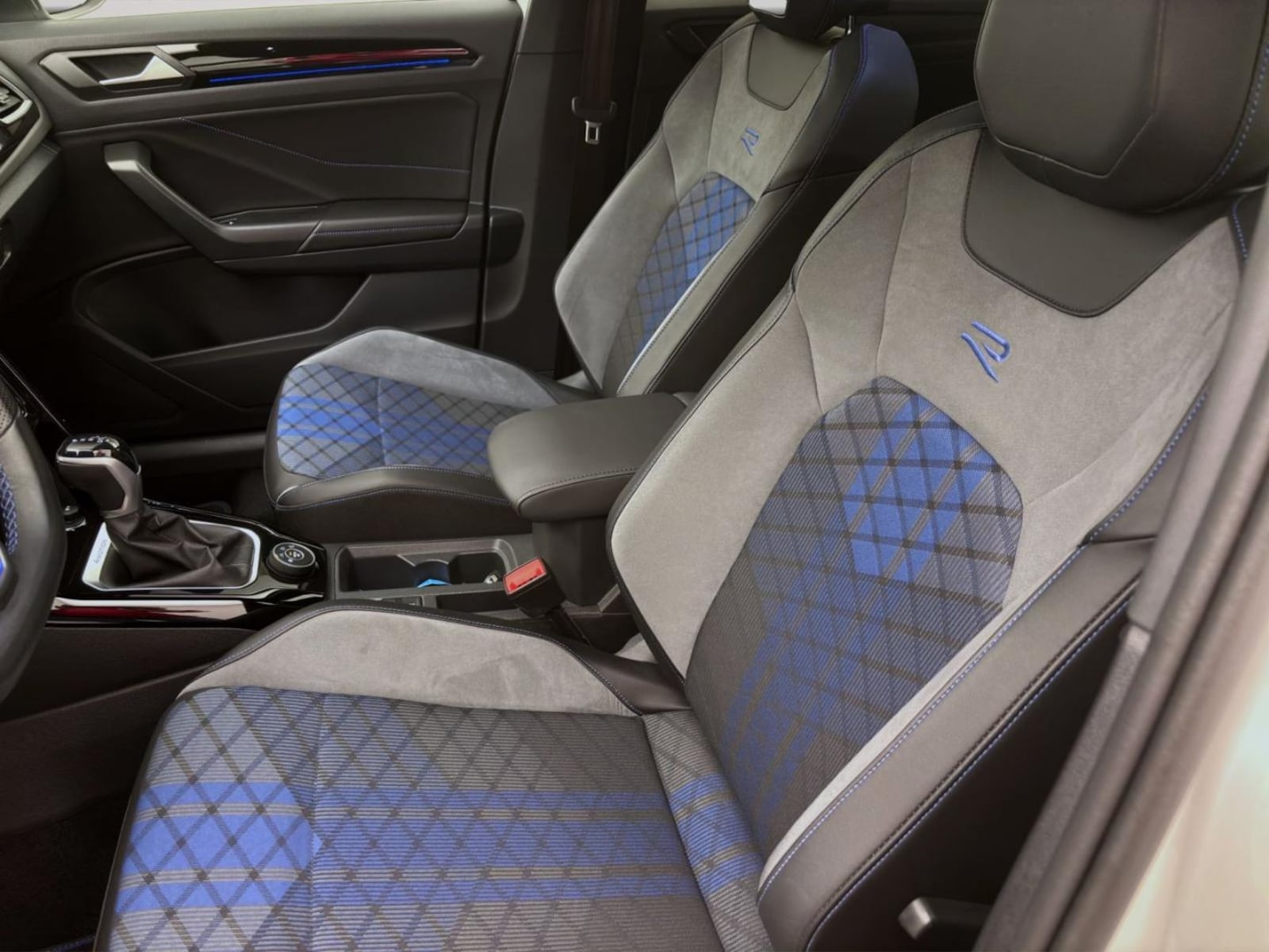 Volkswagen T-Roc – Bild 10