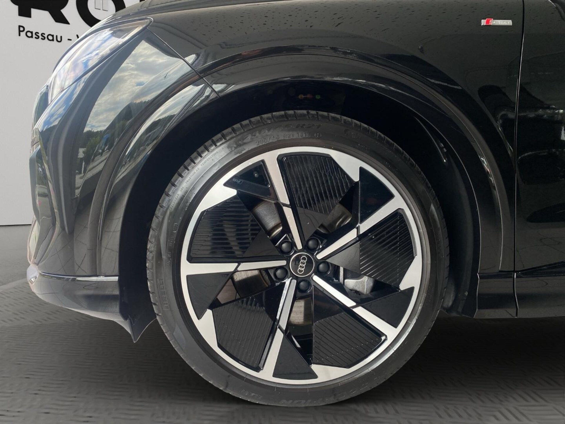 Audi Q4 Sportback e-tron