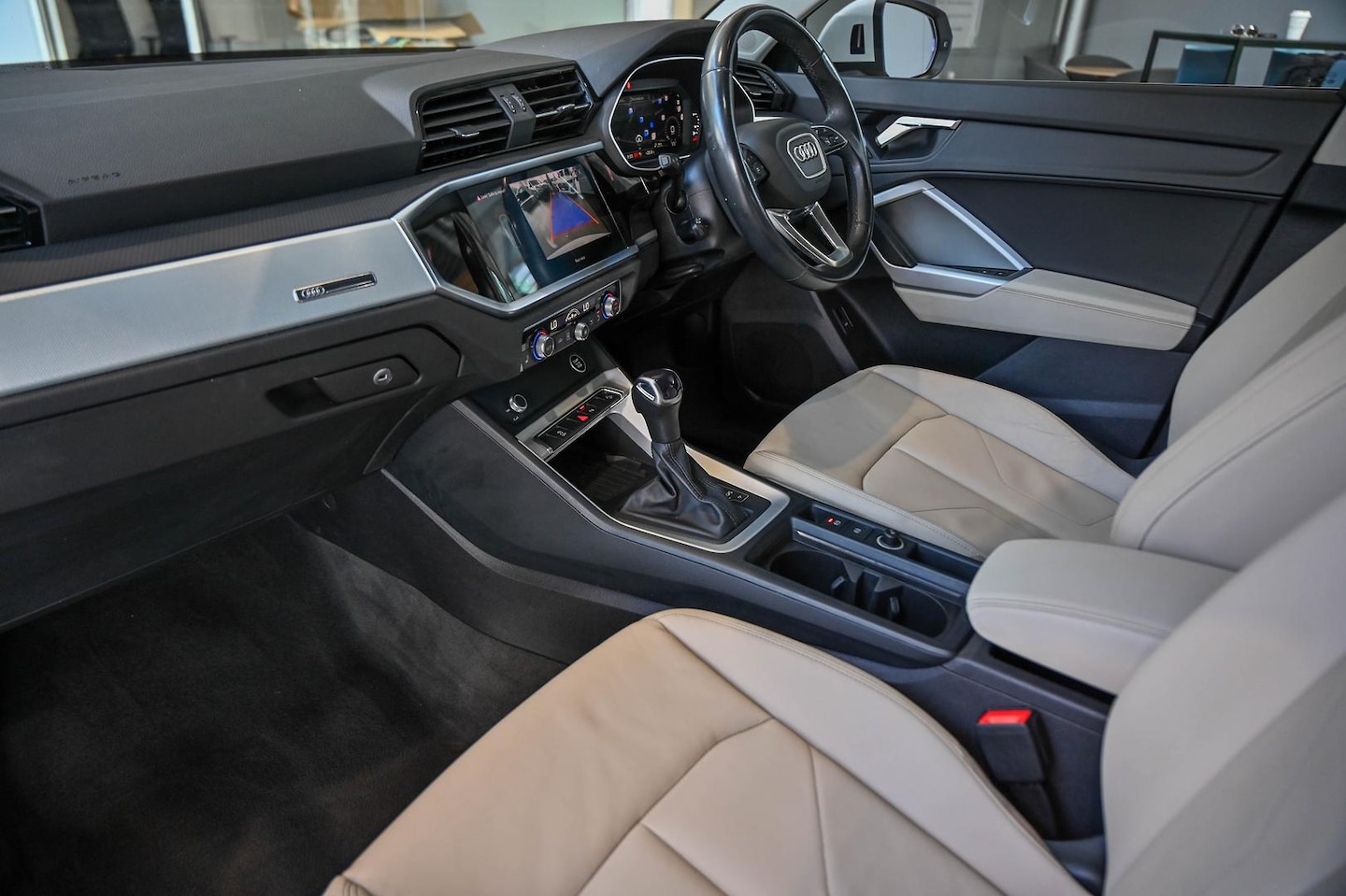 Image about Audi Q3 35 TFSI S tronic