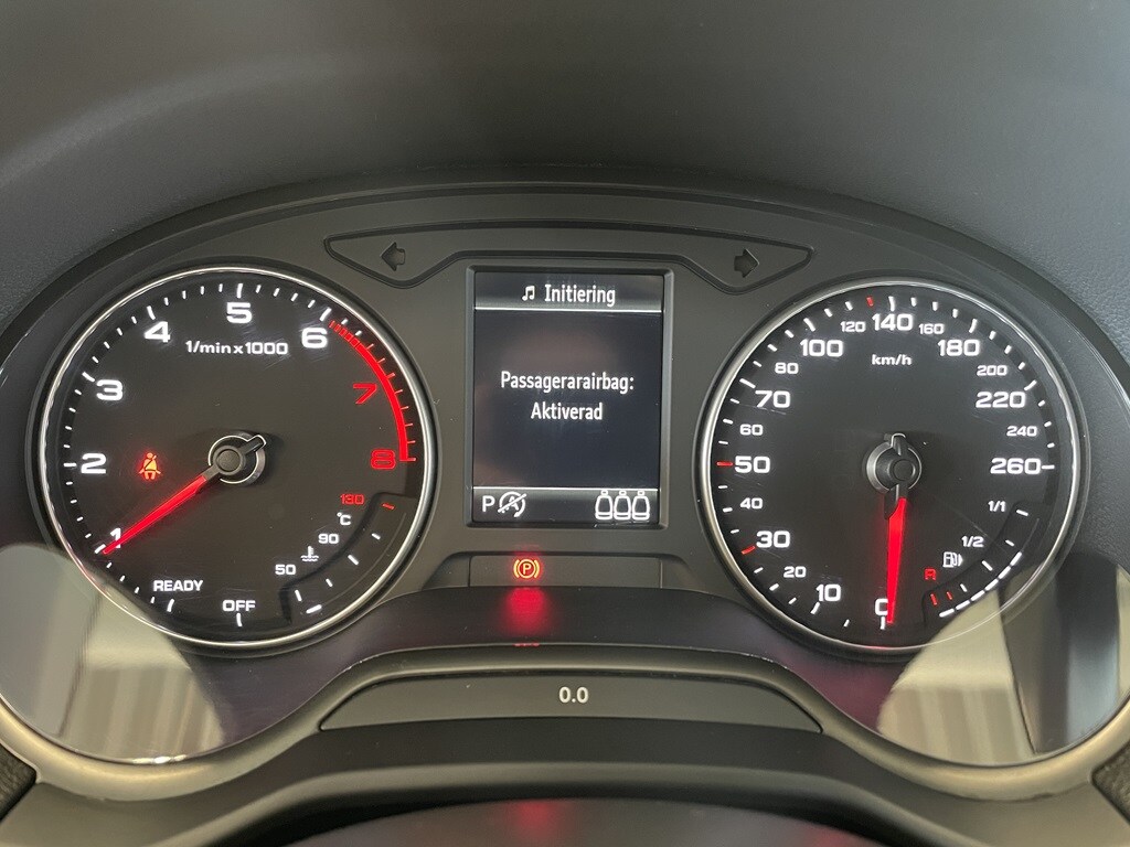 Bild som visar Audi Q2 Q2 35 TFSI Proline Sport 150 hk S tronic - för mer information kontakta din Audi Partner