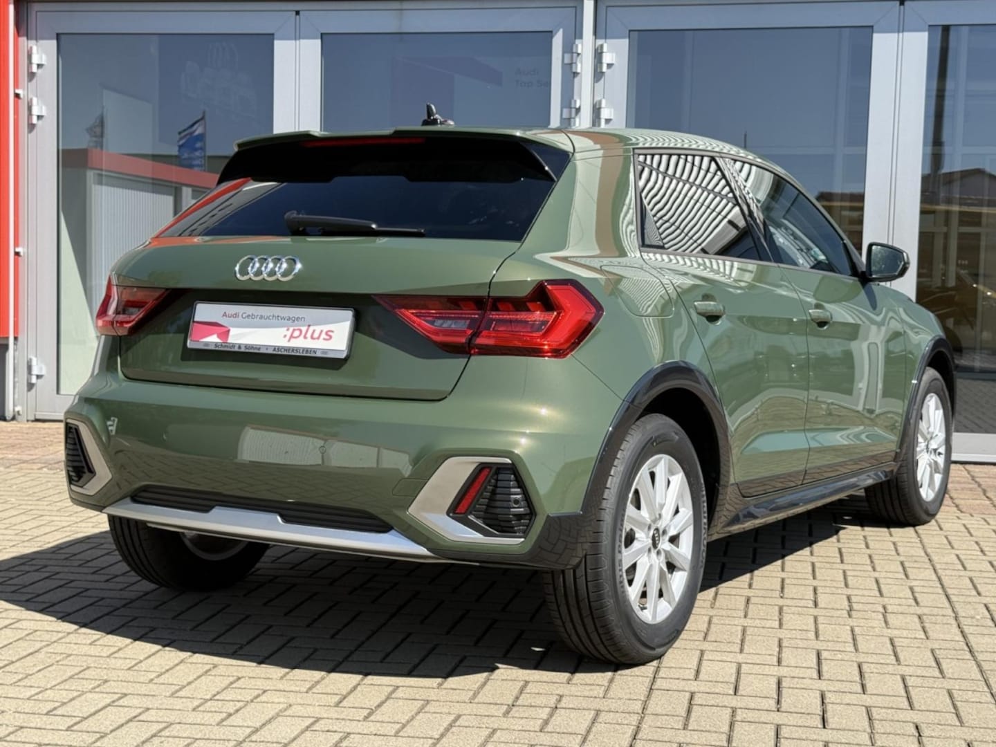 Bild über Audi A1 allstreet 30 TFSI S tronic - für weitere Informationen kontaktieren Sie den Audi Partner