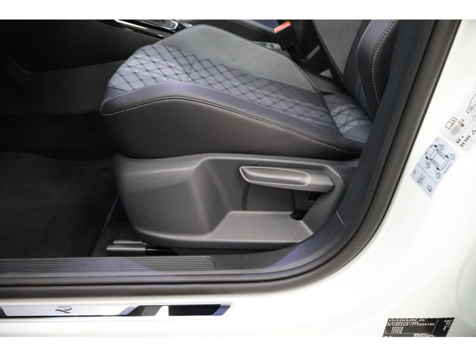 Volkswagen T-Roc – Bild 22