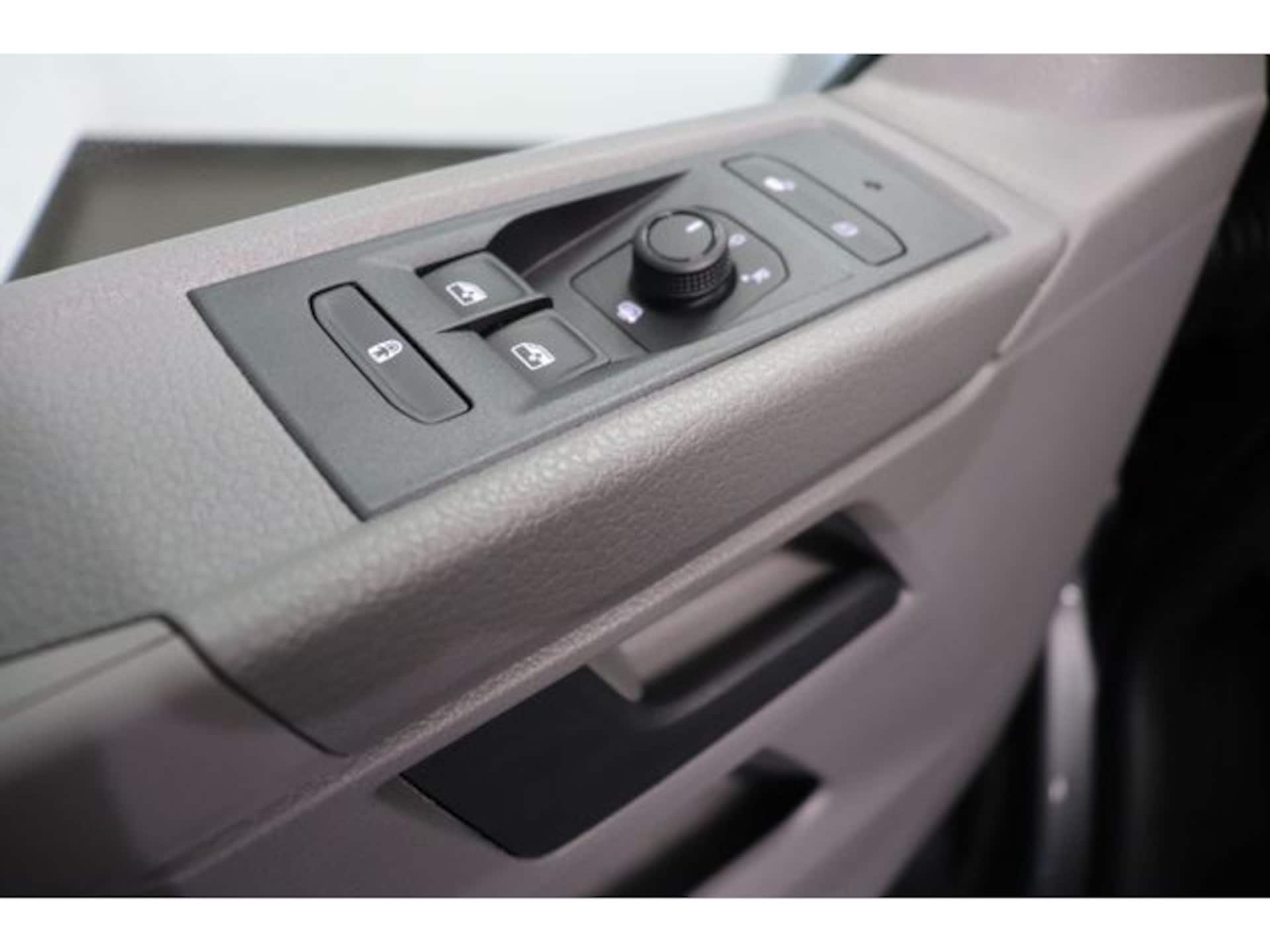 Volkswagen T6.1 Caravelle kurzer Radstand Comfortline