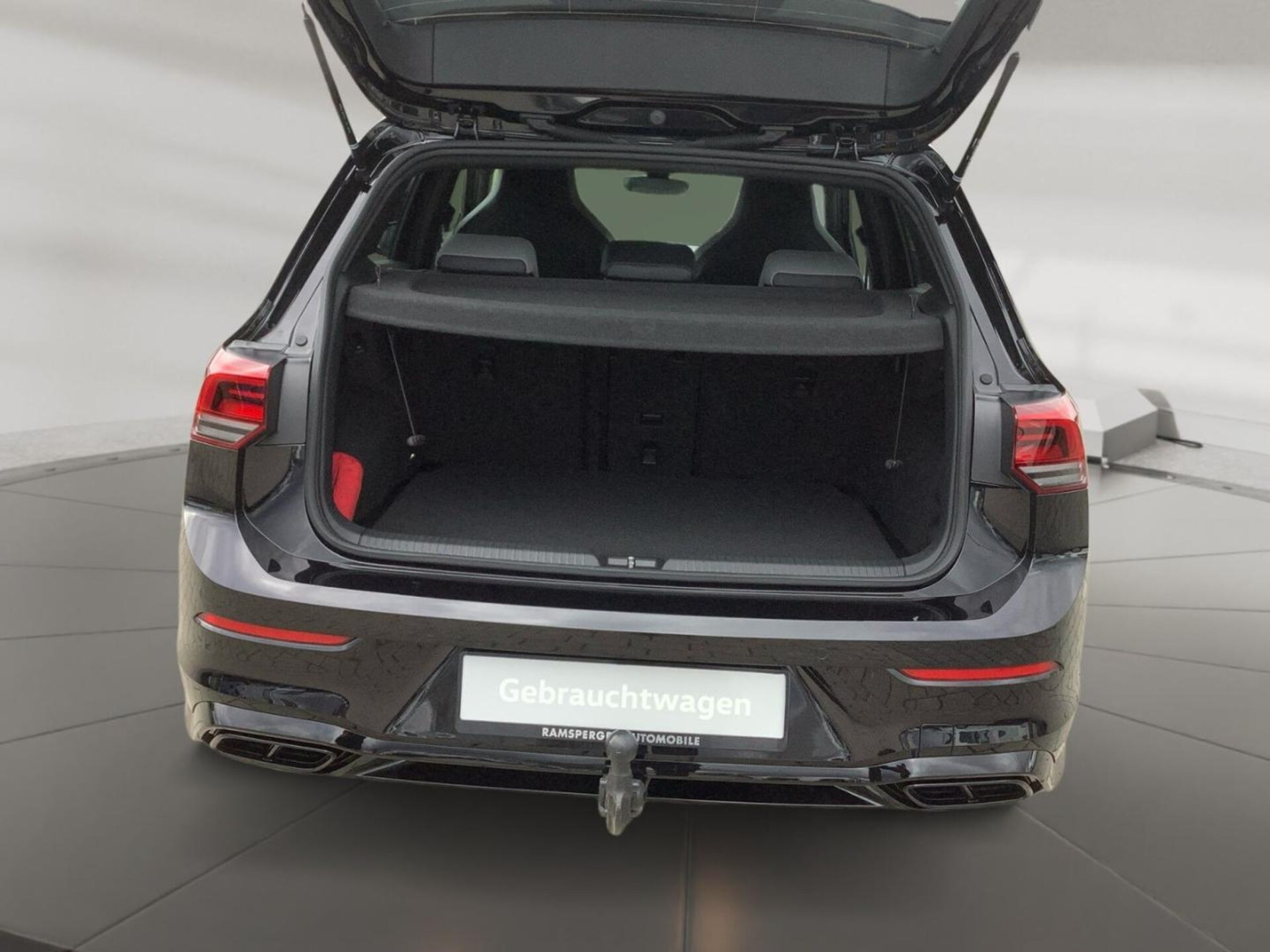 Volkswagen Golf R-Line