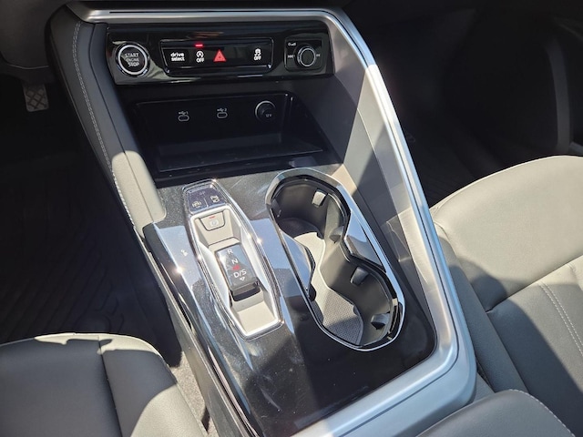 2025 Audi New Q5 Premium - Photo 22
