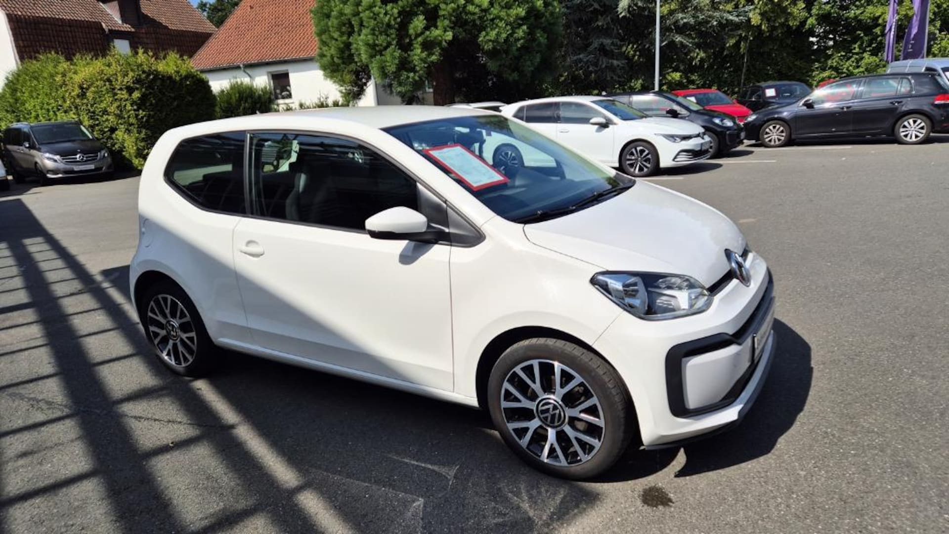 Volkswagen up! move up!