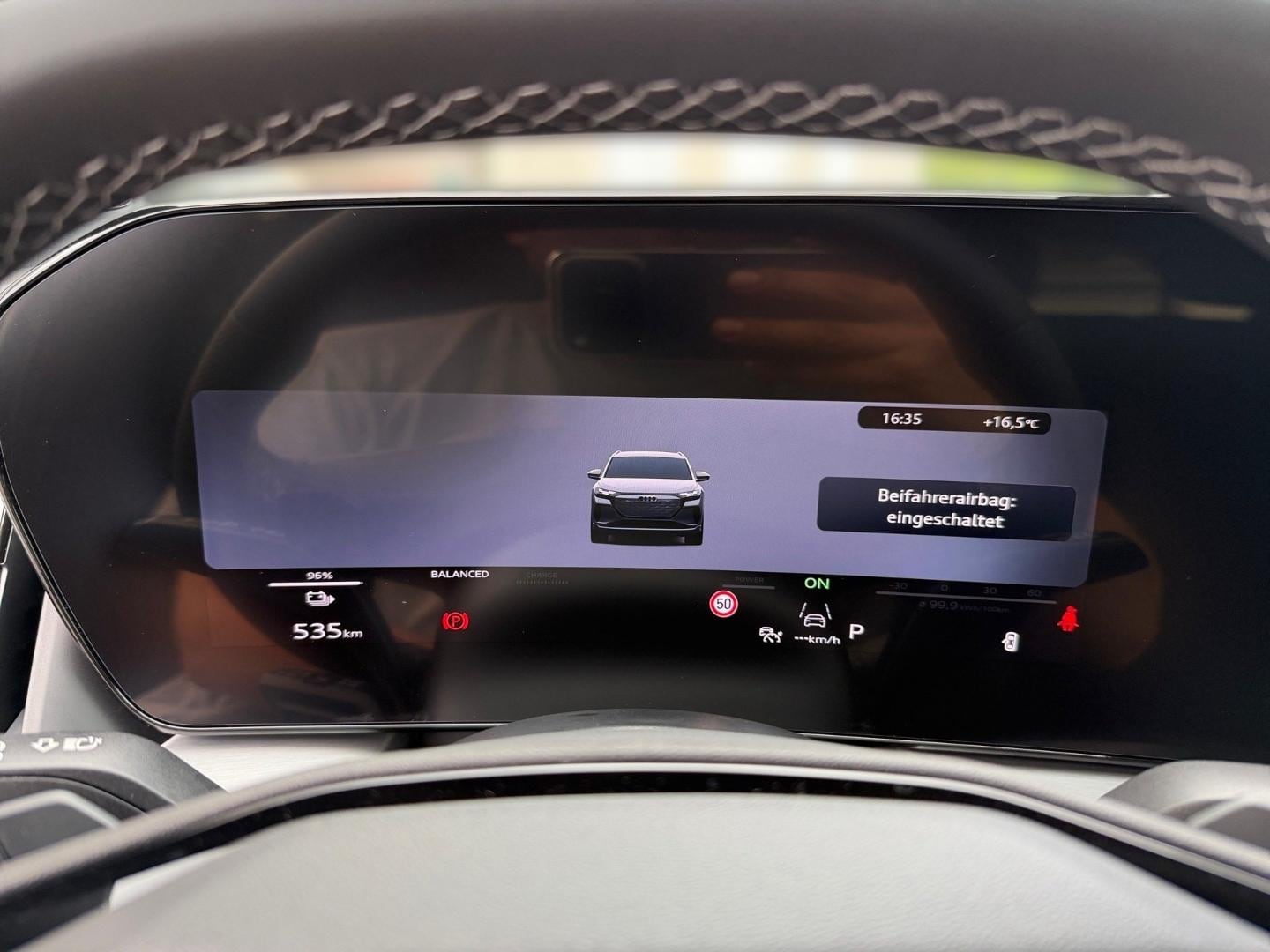 Bild über Audi Q4 SUV e-tron e-tron performance 210 kW - für weitere Informationen kontaktieren Sie den Audi Partner