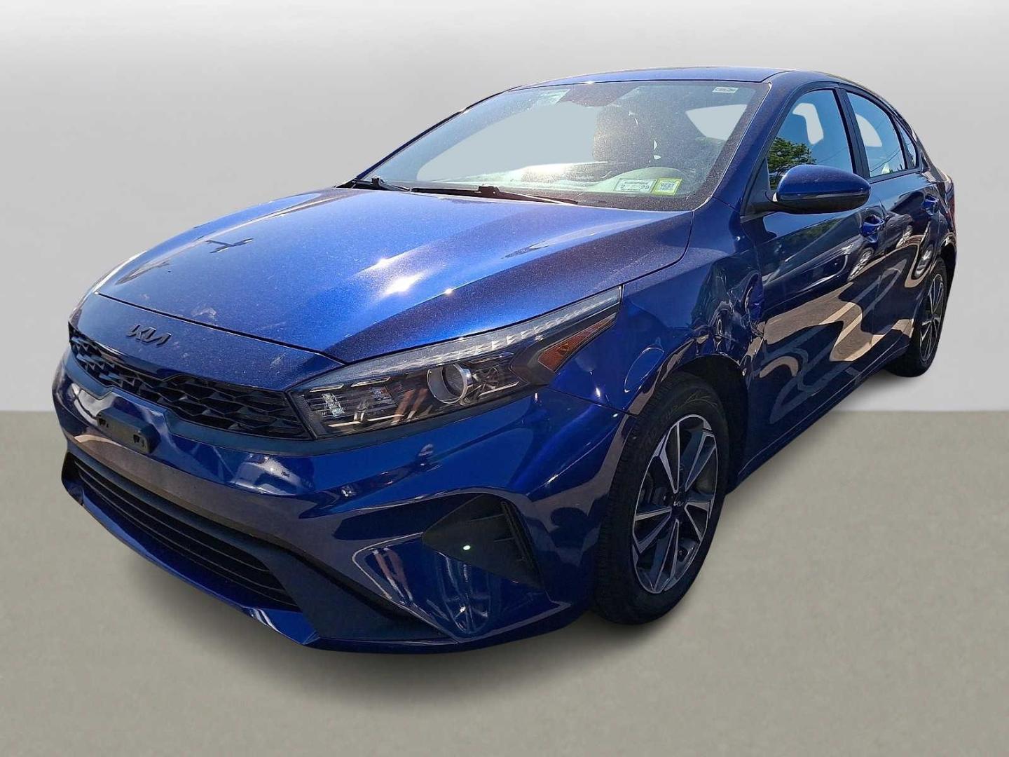 2024 Kia Forte LXS AT's photo