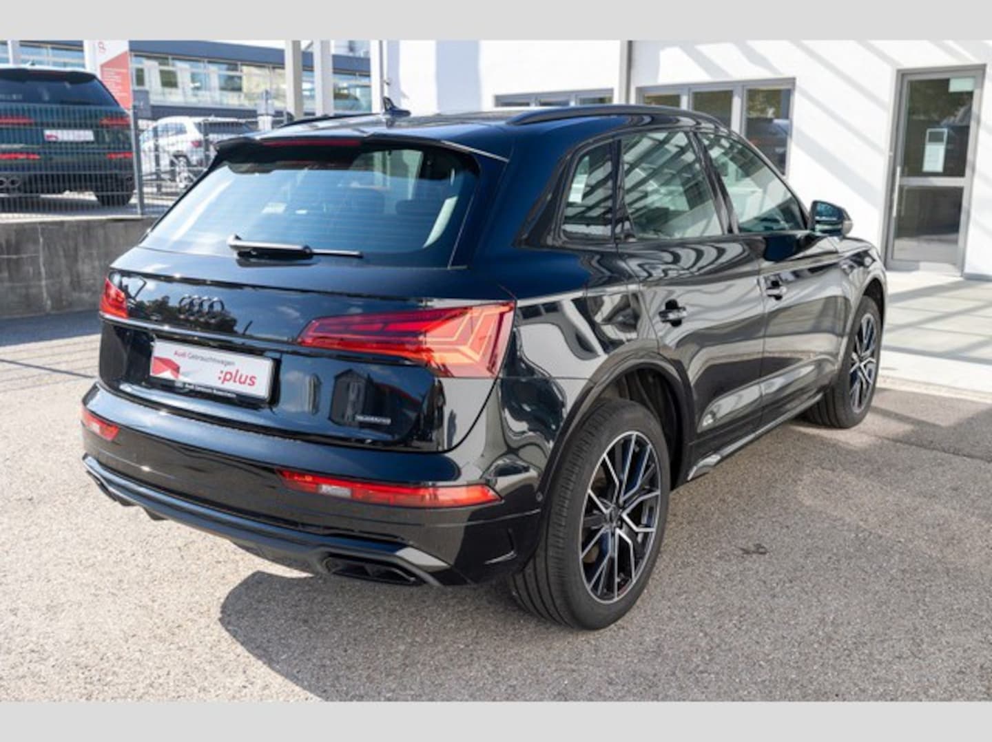 Bild über Audi Q5 40 TFSI quattro S tronic - für weitere Informationen kontaktieren Sie den Audi Partner