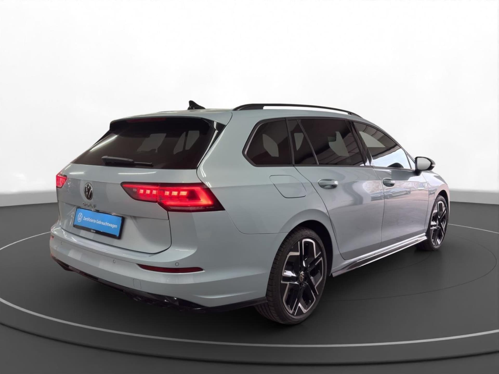 Volkswagen Golf Variant R-Line
