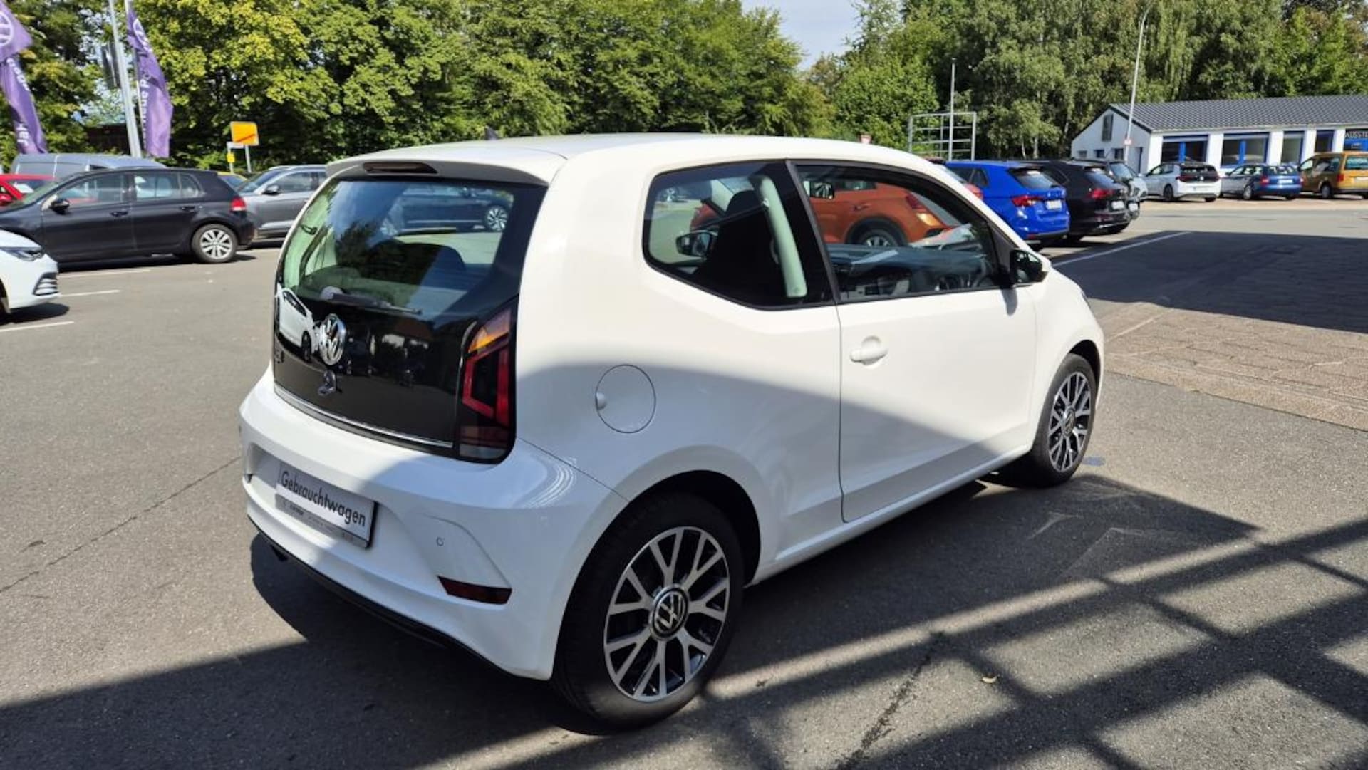 Volkswagen up! move up!