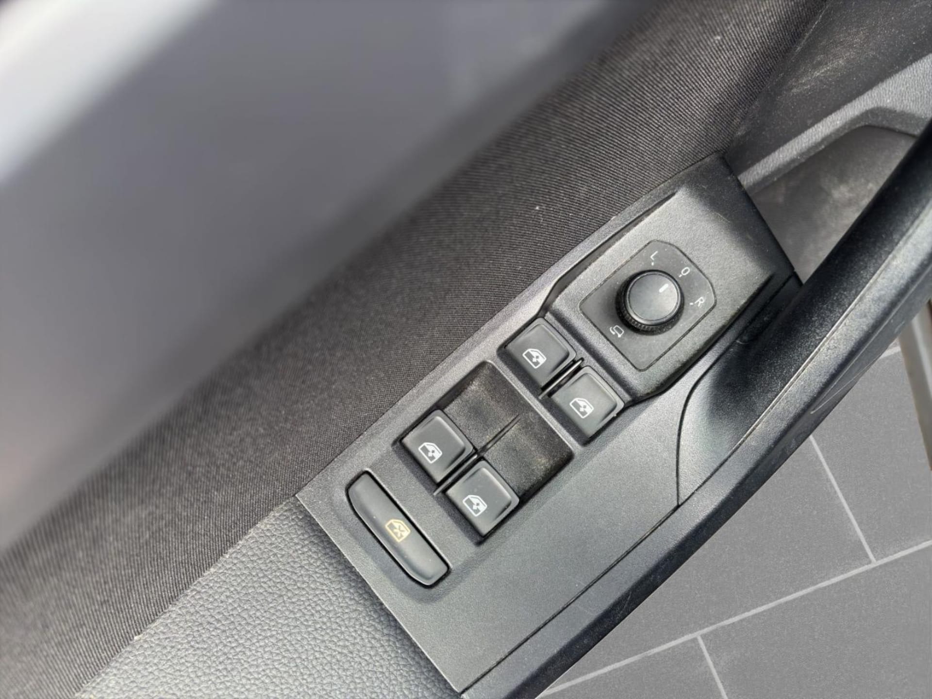 SEAT Arona FR