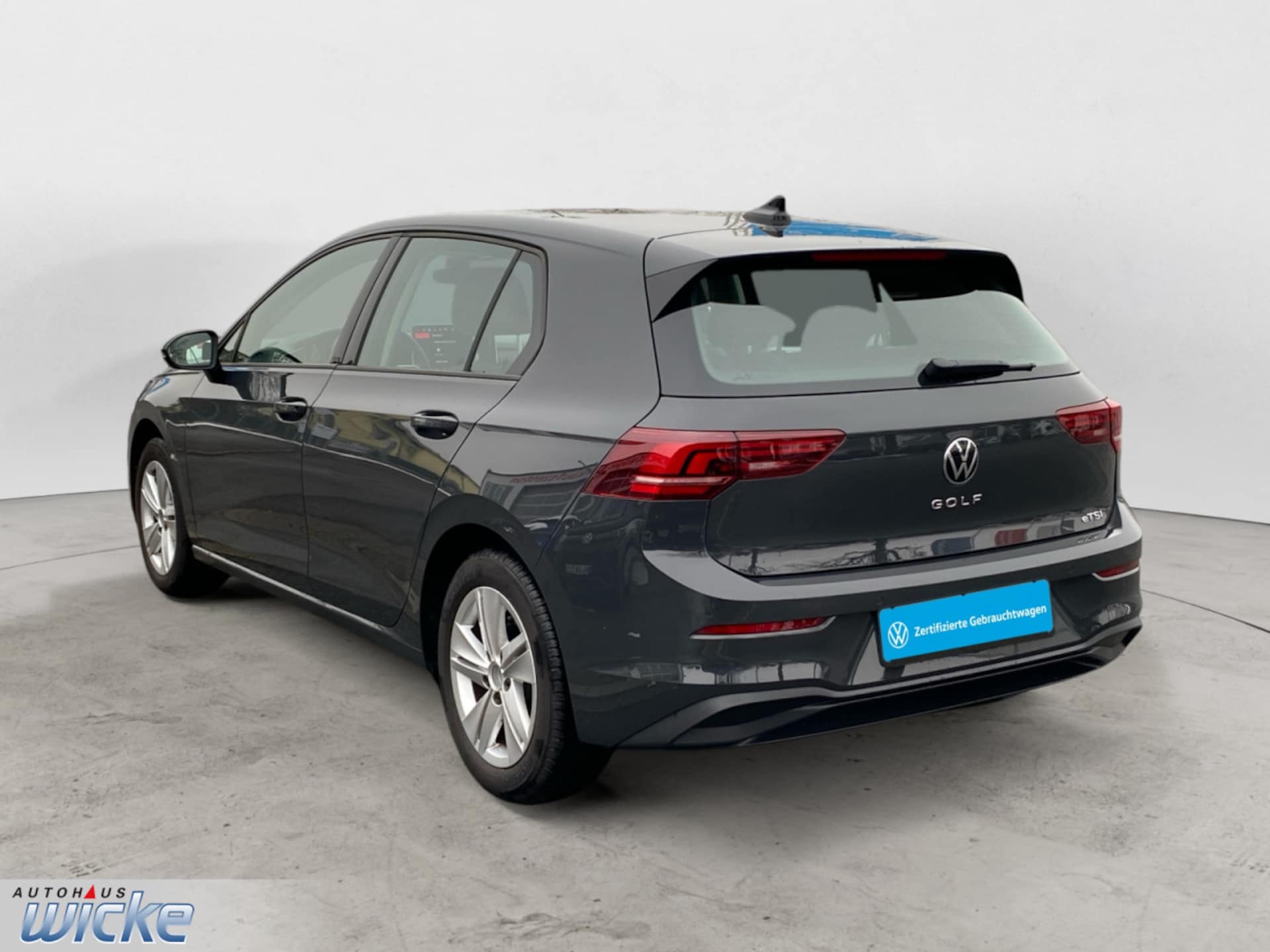 Volkswagen Golf Life
