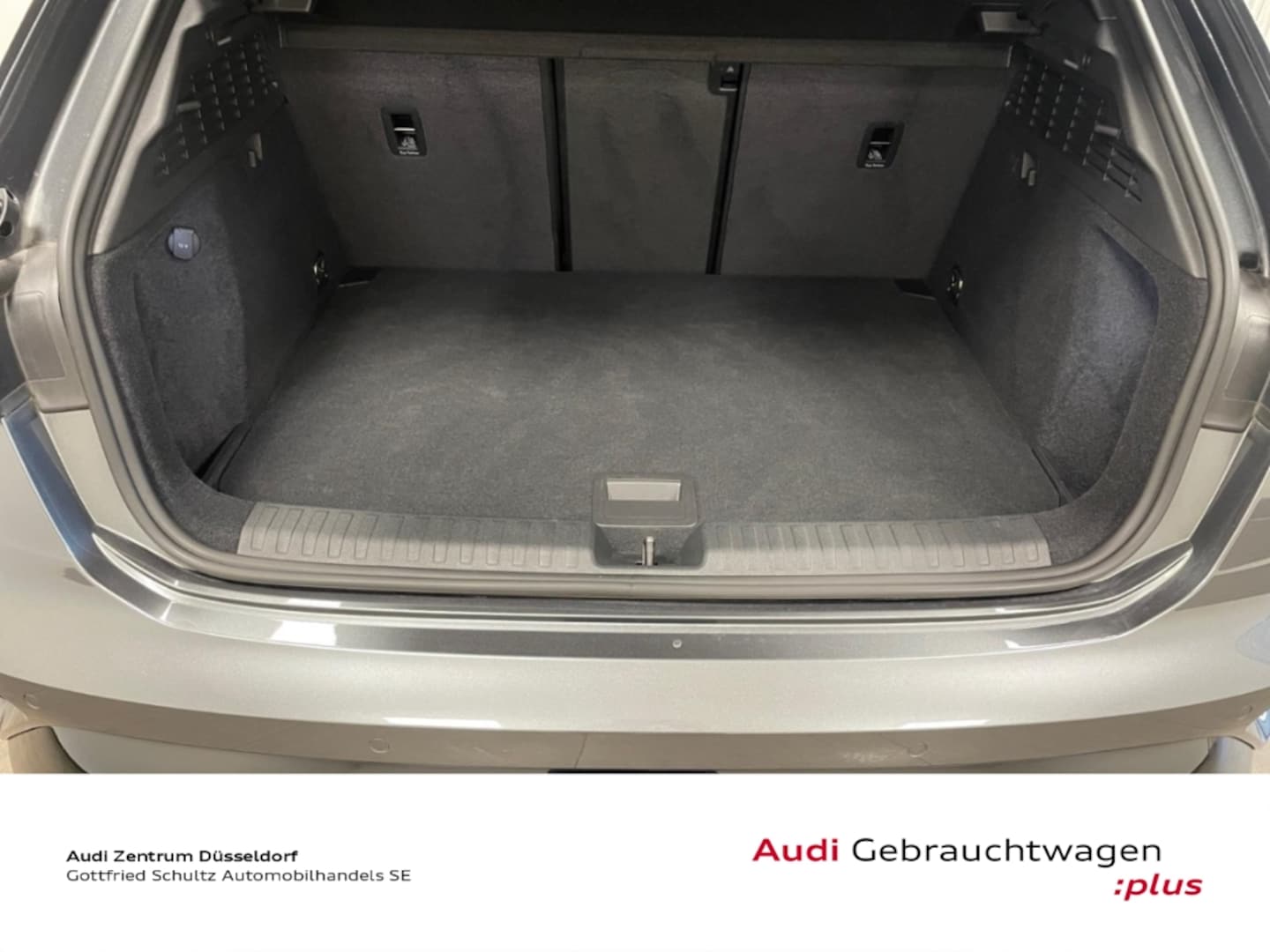 Bild über Audi S3 Sportback TFSI quattro S tronic - für weitere Informationen kontaktieren Sie den Audi Partner