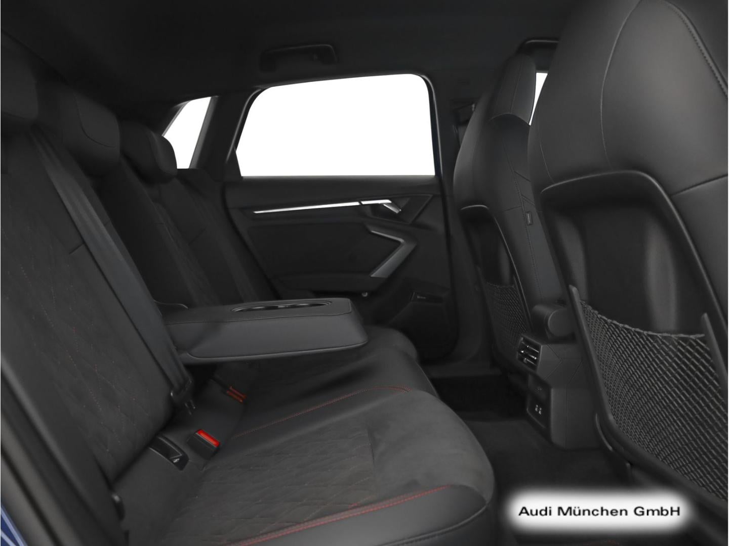 Bild über Audi S3 Sportback TFSI quattro S tronic - für weitere Informationen kontaktieren Sie den Audi Partner