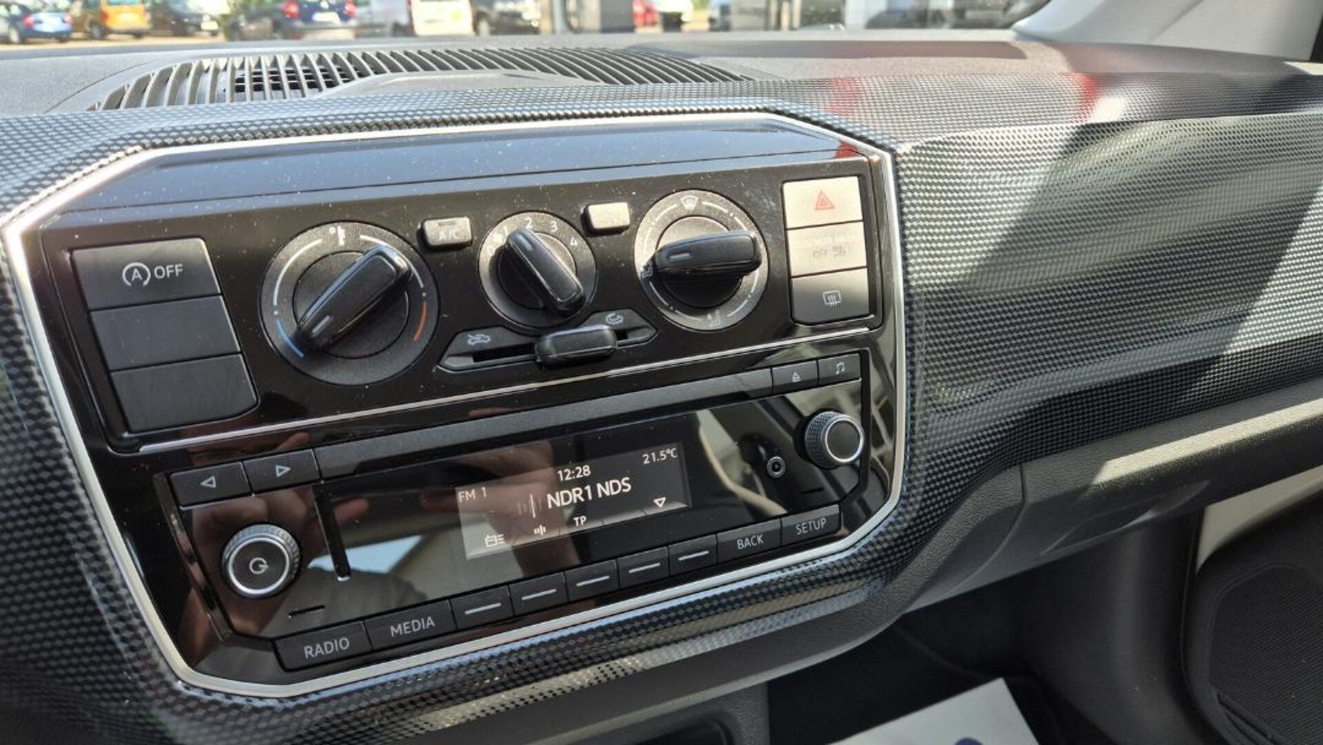 Volkswagen up! move up!