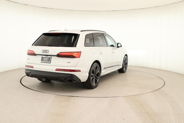 2026 Audi Q7 Premium Plus - Photo 6