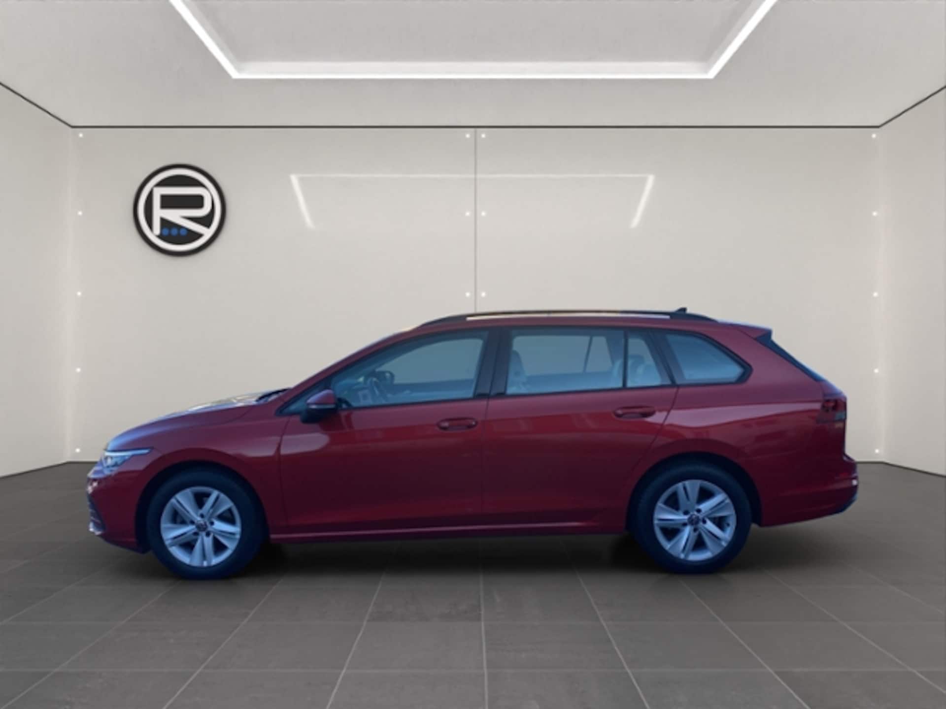 Volkswagen Golf Variant Life