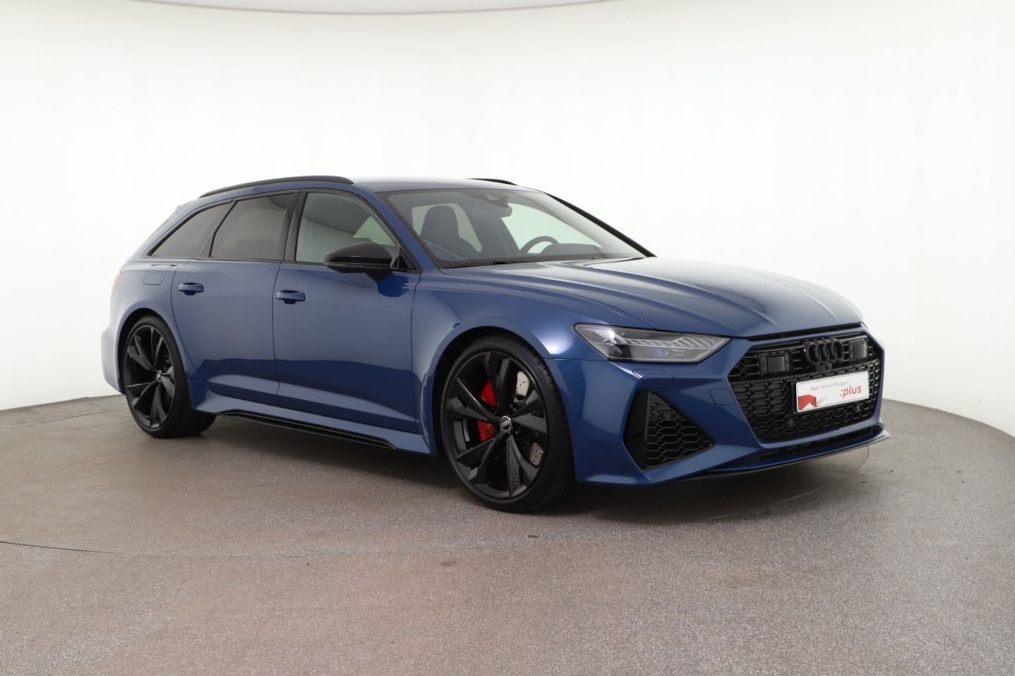 Bild über Audi RS 6 Avant TFSI quattro tiptronic - für weitere Informationen kontaktieren Sie den Audi Partner