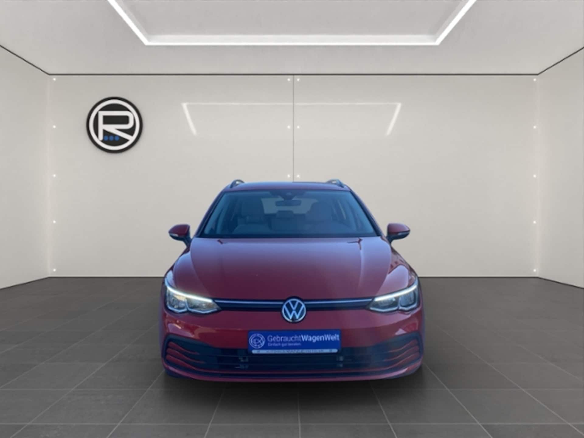Volkswagen Golf Variant Life