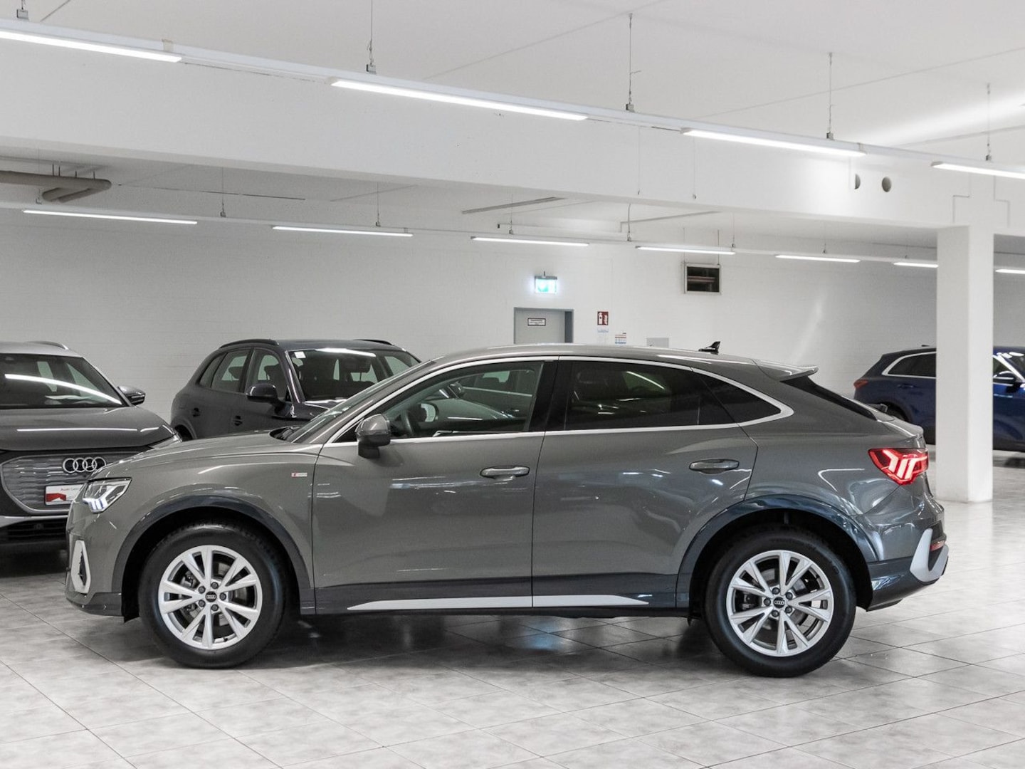 Bild über Audi Q3 Sportback S line 35 TFSI S tronic - für weitere Informationen kontaktieren Sie den Audi Partner