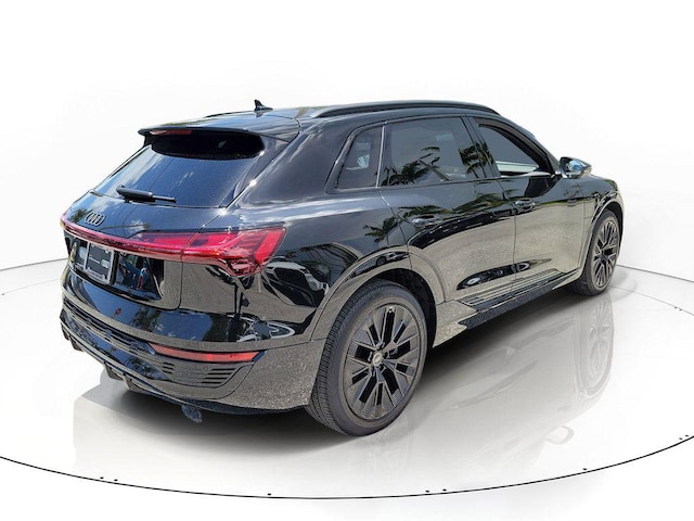 2024 Audi Q8 e-tron